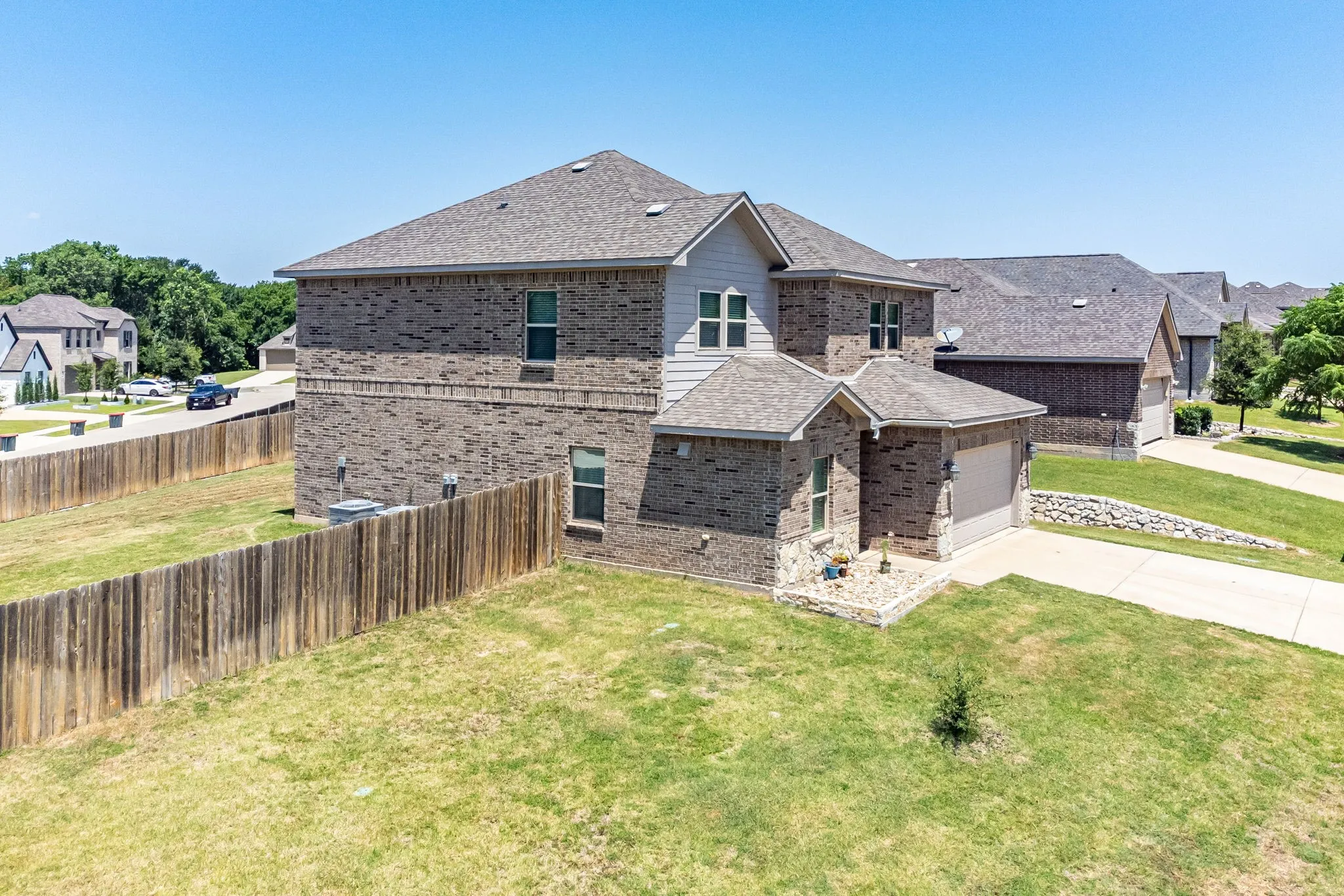 Single Family Residence For Sale in Collin County , 2112 Atlantic Avenue, Anna, Texas 75409, 5 Bedroom, 3 Bathroom, 2 Garage spaces, 2,404 Sqft, built in 2019, mls#21322145, Real Estate Agent in Anna, Homes For Sale in Collin county, Homes For Sale in Anna, Realtor in Anna Texas, Real Estate Brokerage Independent Realty Texas, Luminita Cordes Realtor