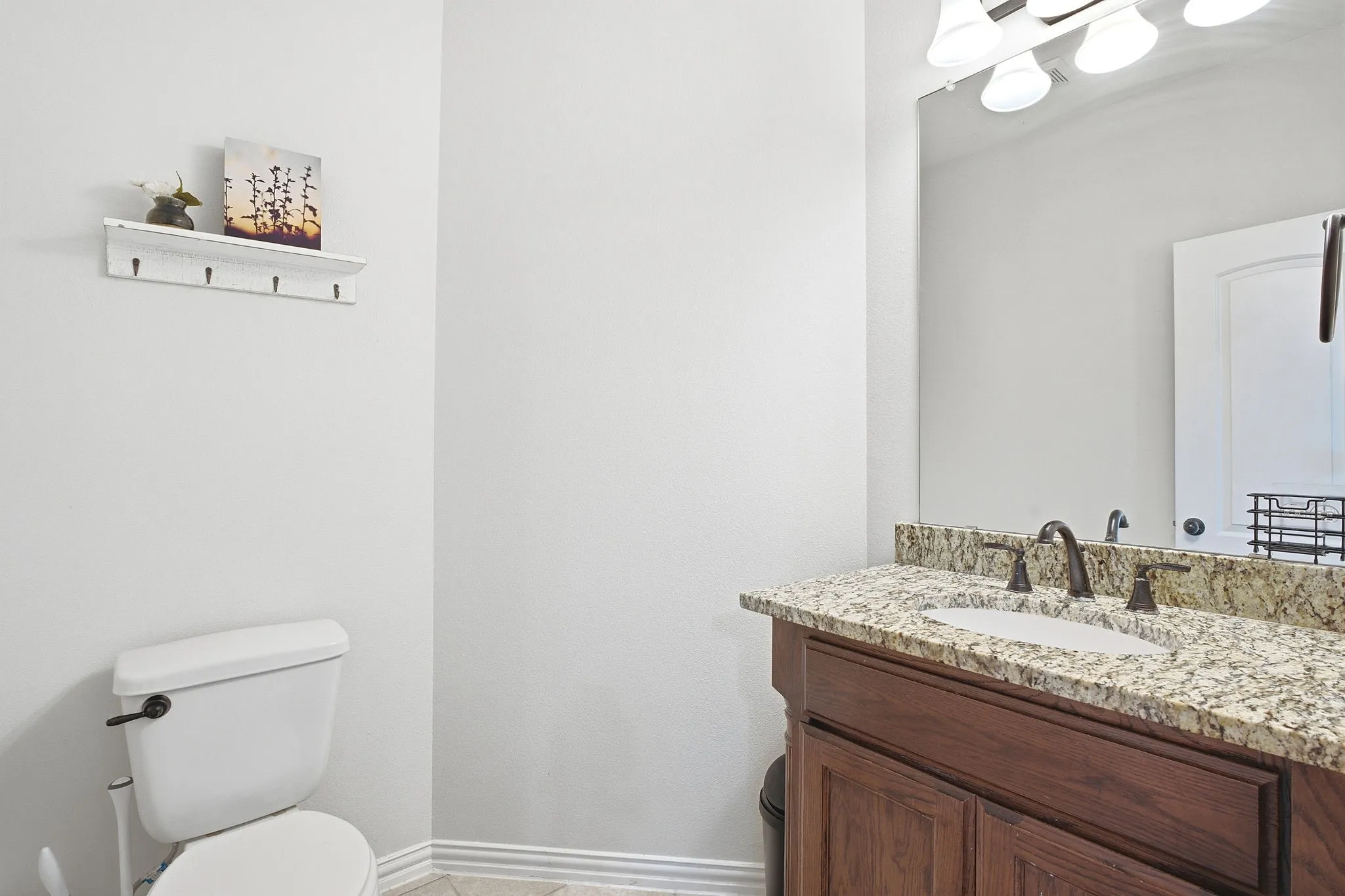 Single Family Residence For Sale in Collin County , 2112 Atlantic Avenue, Anna, Texas 75409, 5 Bedroom, 3 Bathroom, 2 Garage spaces, 2,404 Sqft, built in 2019, mls#21322145, Real Estate Agent in Anna, Homes For Sale in Collin county, Homes For Sale in Anna, Realtor in Anna Texas, Real Estate Brokerage Independent Realty Texas, Luminita Cordes Realtor