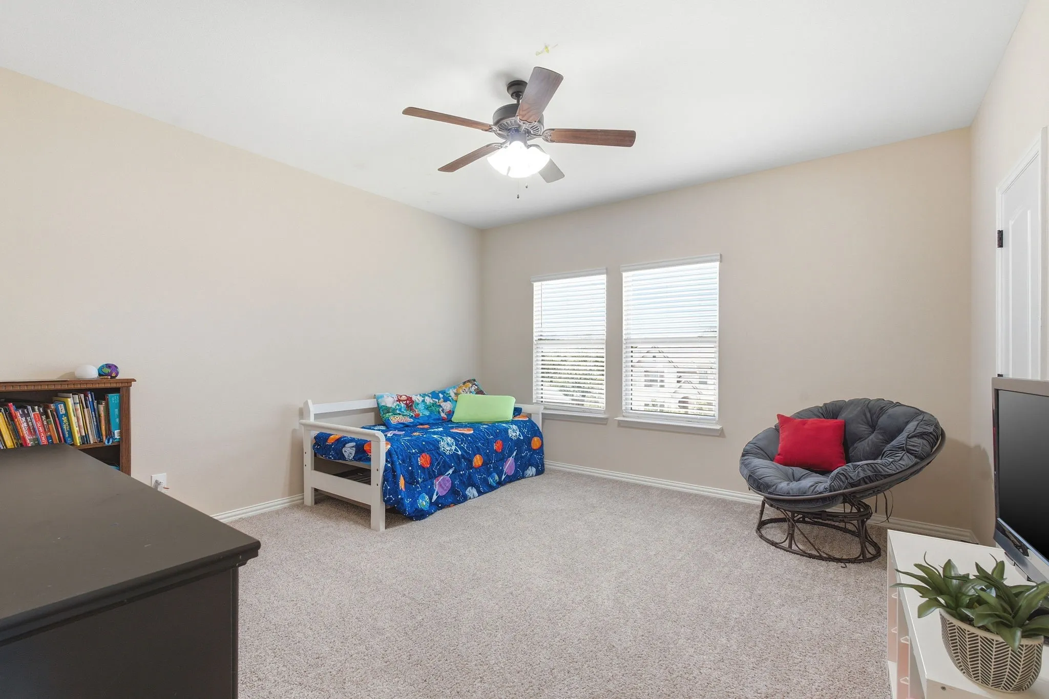 Single Family Residence For Sale in Collin County , 2112 Atlantic Avenue, Anna, Texas 75409, 5 Bedroom, 3 Bathroom, 2 Garage spaces, 2,404 Sqft, built in 2019, mls#21322145, Real Estate Agent in Anna, Homes For Sale in Collin county, Homes For Sale in Anna, Realtor in Anna Texas, Real Estate Brokerage Independent Realty Texas, Luminita Cordes Realtor