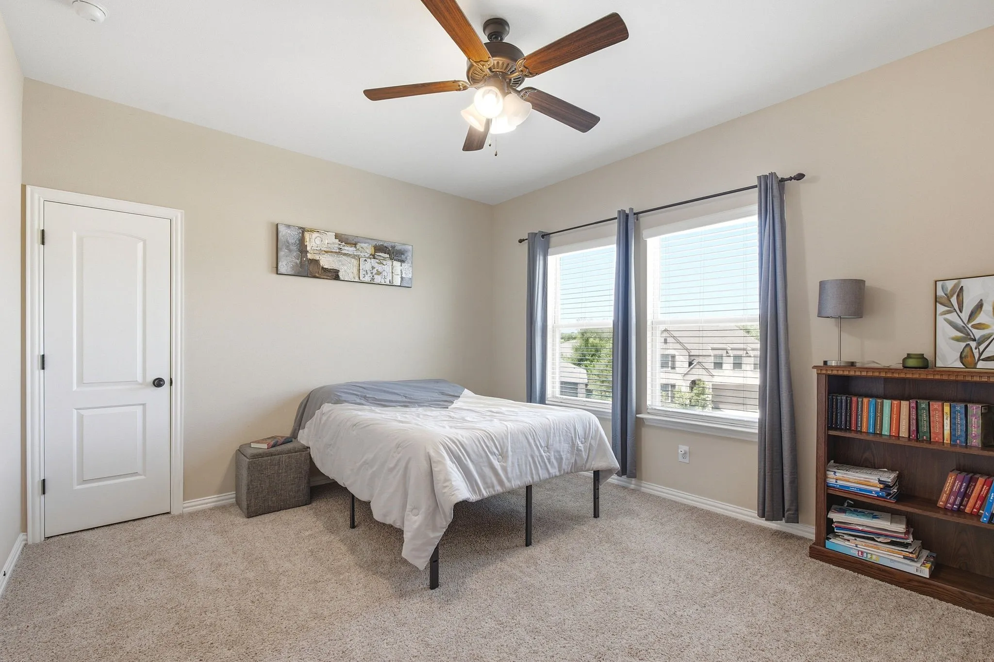 Single Family Residence For Sale in Collin County , 2112 Atlantic Avenue, Anna, Texas 75409, 5 Bedroom, 3 Bathroom, 2 Garage spaces, 2,404 Sqft, built in 2019, mls#21322145, Real Estate Agent in Anna, Homes For Sale in Collin county, Homes For Sale in Anna, Realtor in Anna Texas, Real Estate Brokerage Independent Realty Texas, Luminita Cordes Realtor
