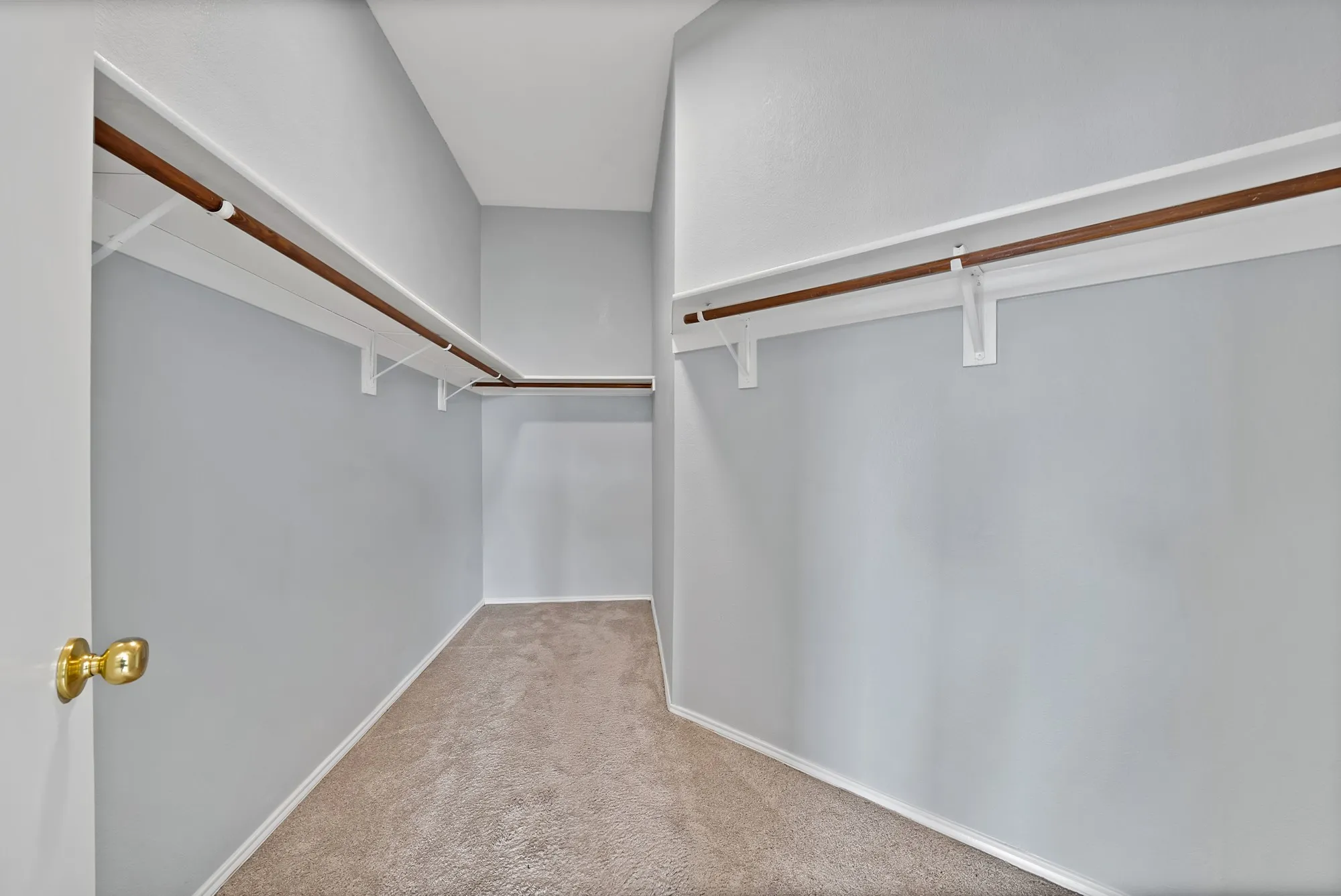 Single Family Residence For Rent in Tarrant County , 137 Heritage Drive, Crowley, Texas 76036, 4 Bedroom, 3 Bathroom, 2 Garage spaces, 2,851 Sqft, built in 2002, mls#21327336, Real Estate Agent in Crowley, Homes For Rent in Tarrant county, Homes For Rent in Crowley, Realtor in Crowley Texas, Real Estate Brokerage Independent Realty Texas, Luminita Cordes Realtor
