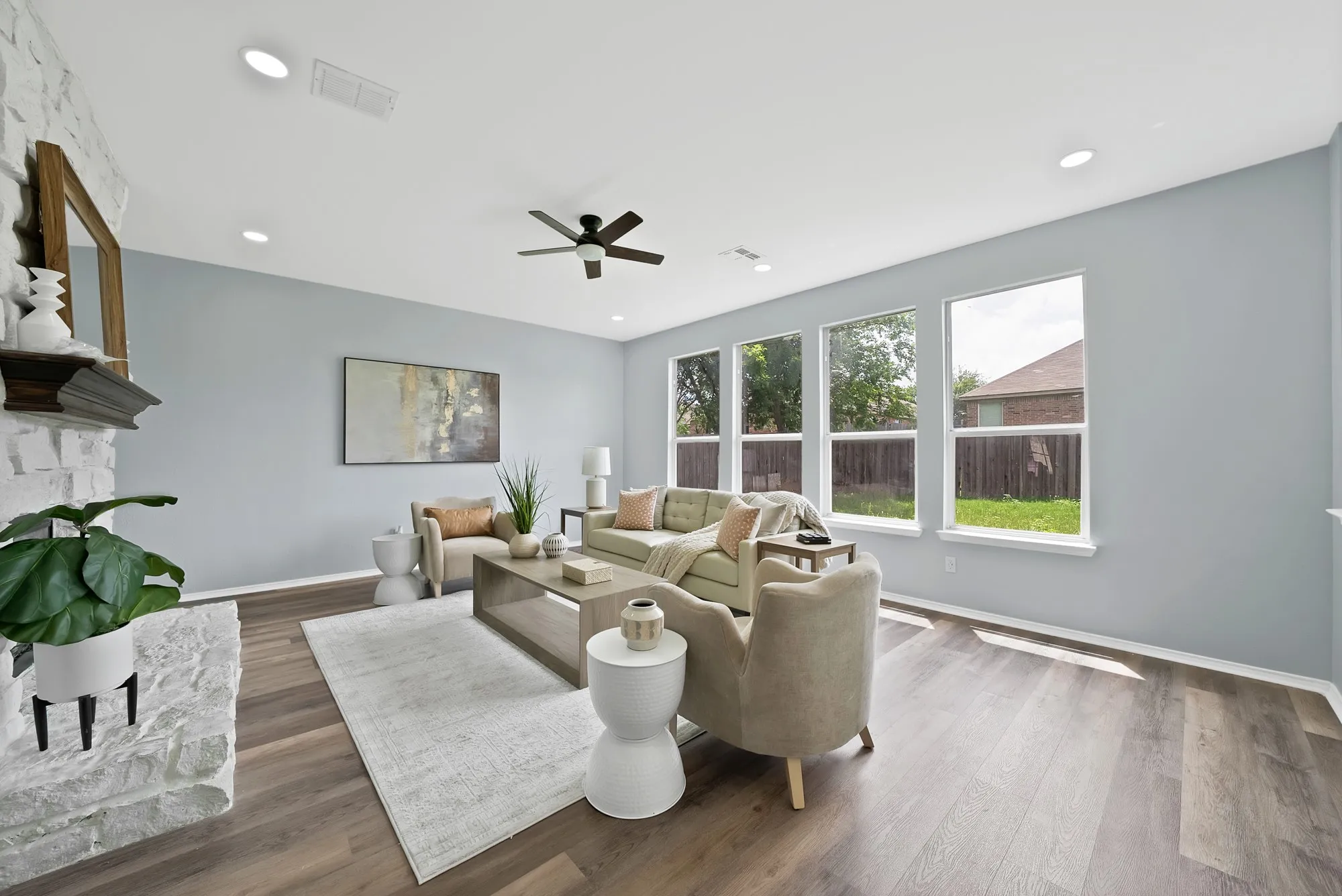 Single Family Residence For Rent in Tarrant County , 137 Heritage Drive, Crowley, Texas 76036, 4 Bedroom, 3 Bathroom, 2 Garage spaces, 2,851 Sqft, built in 2002, mls#21327336, Real Estate Agent in Crowley, Homes For Rent in Tarrant county, Homes For Rent in Crowley, Realtor in Crowley Texas, Real Estate Brokerage Independent Realty Texas, Luminita Cordes Realtor