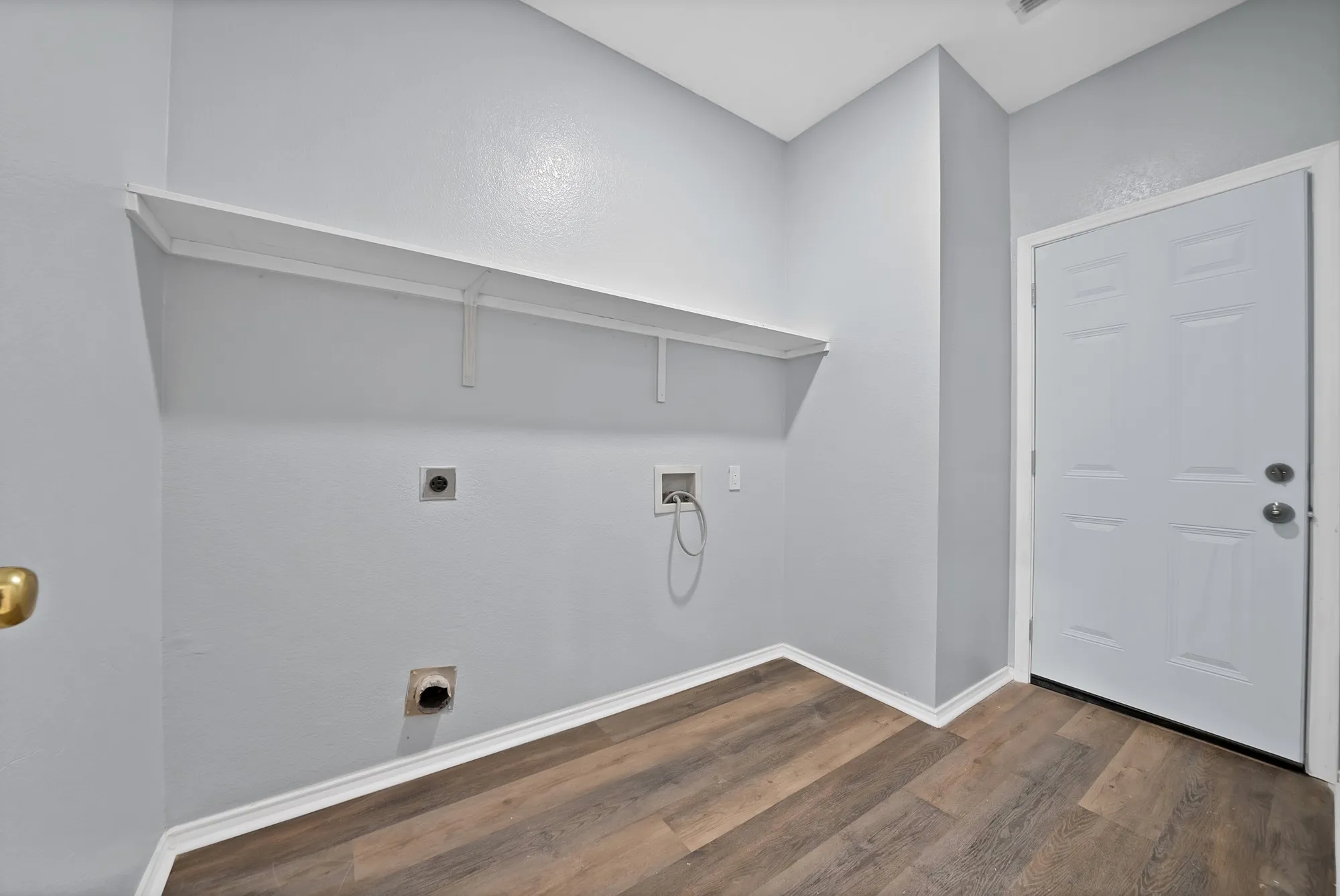 Single Family Residence For Rent in Tarrant County , 137 Heritage Drive, Crowley, Texas 76036, 4 Bedroom, 3 Bathroom, 2 Garage spaces, 2,851 Sqft, built in 2002, mls#21327336, Real Estate Agent in Crowley, Homes For Rent in Tarrant county, Homes For Rent in Crowley, Realtor in Crowley Texas, Real Estate Brokerage Independent Realty Texas, Luminita Cordes Realtor