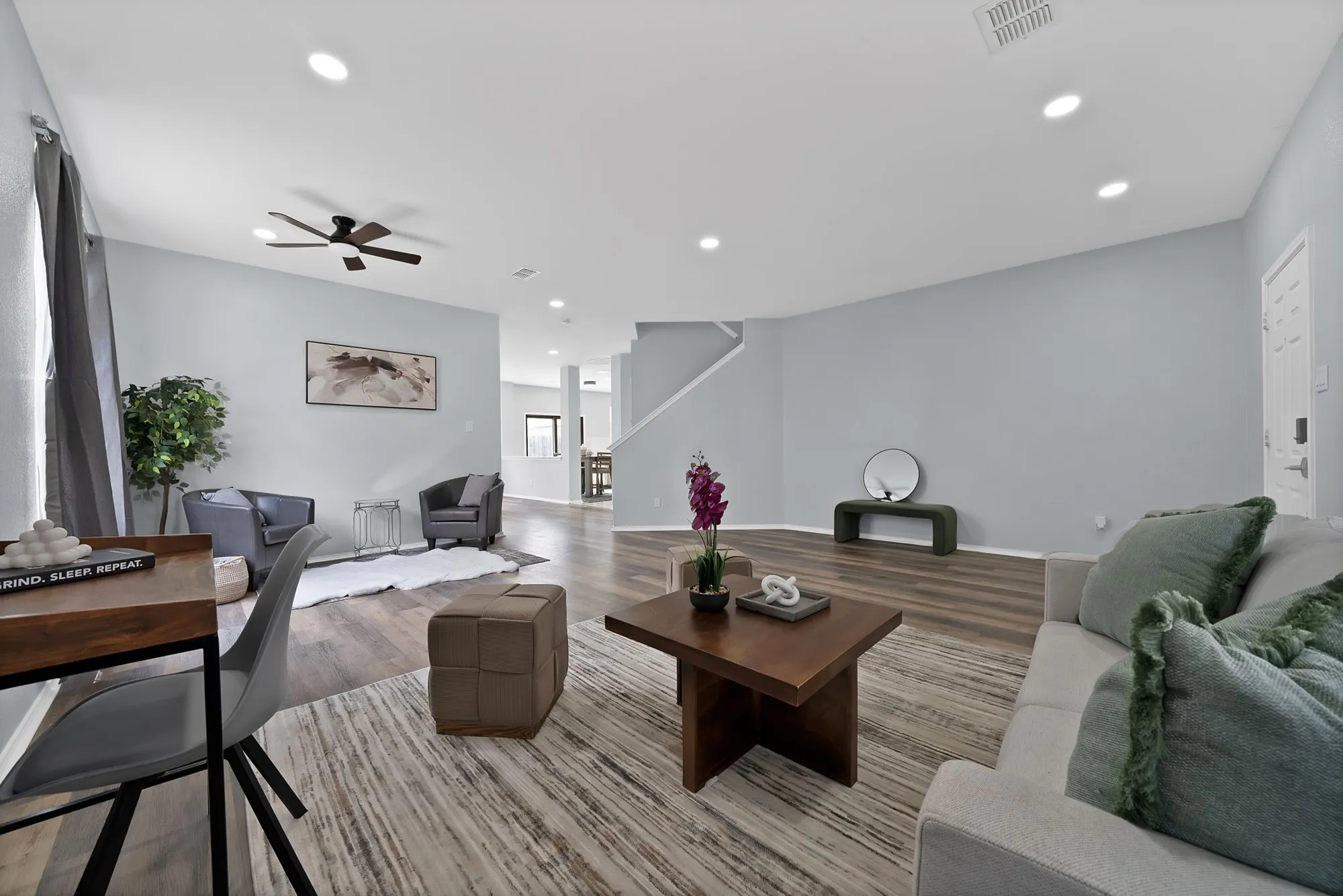 Single Family Residence For Rent in Tarrant County , 137 Heritage Drive, Crowley, Texas 76036, 4 Bedroom, 3 Bathroom, 2 Garage spaces, 2,851 Sqft, built in 2002, mls#21327336, Real Estate Agent in Crowley, Homes For Rent in Tarrant county, Homes For Rent in Crowley, Realtor in Crowley Texas, Real Estate Brokerage Independent Realty Texas, Luminita Cordes Realtor
