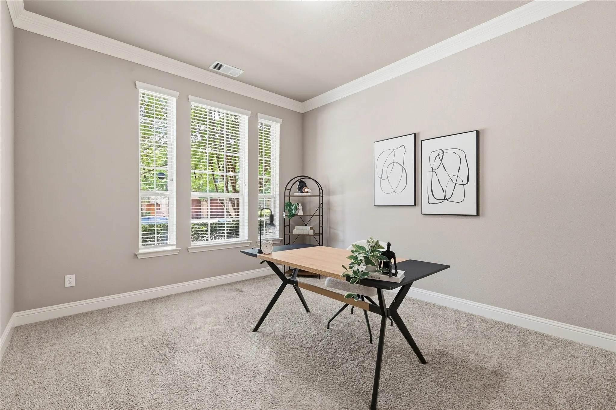 Single Family Residence For Sale in Dallas County , 615 Westhaven Road, Coppell, Texas 75019, 4 Bedroom, 4 Bathroom, 2 Garage spaces, 3,873 Sqft, built in 2014, mls#21327456, Real Estate Agent in Coppell, Homes For Sale in Dallas county, Homes For Sale in Coppell, Realtor in Coppell Texas, Real Estate Brokerage Independent Realty Texas, Luminita Cordes Realtor