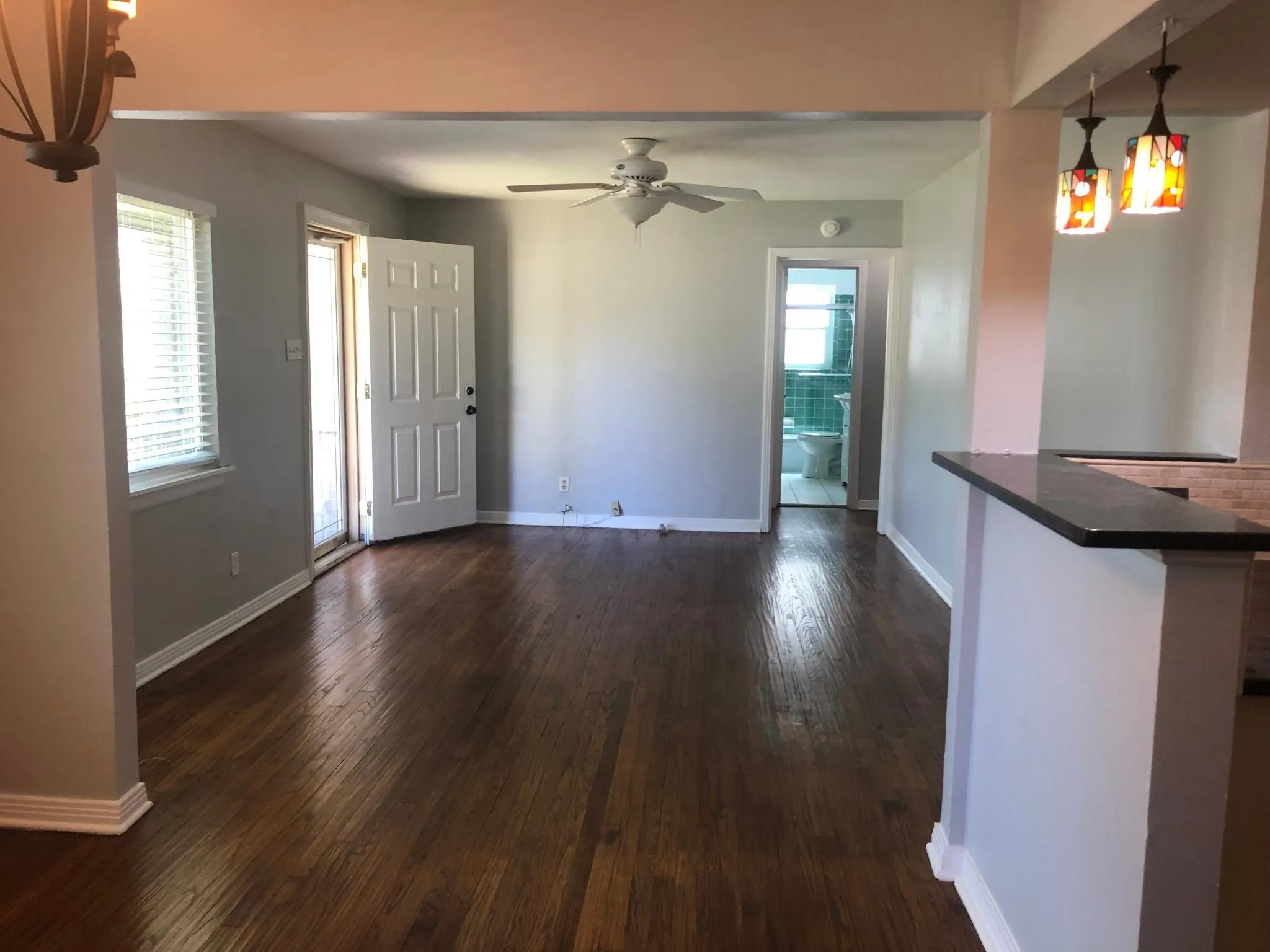 Single Family Residence For Rent in Dallas County , 3984 Park Lane, Dallas, Texas 75220, 3 Bedroom, 2 Bathroom, 1 Garage spaces, 1,349 Sqft, built in 1951, mls#21327491, Real Estate Agent in Dallas, Homes For Rent in Dallas county, Homes For Rent in Dallas, Realtor in Dallas Texas, Real Estate Brokerage Independent Realty Texas, Luminita Cordes Realtor