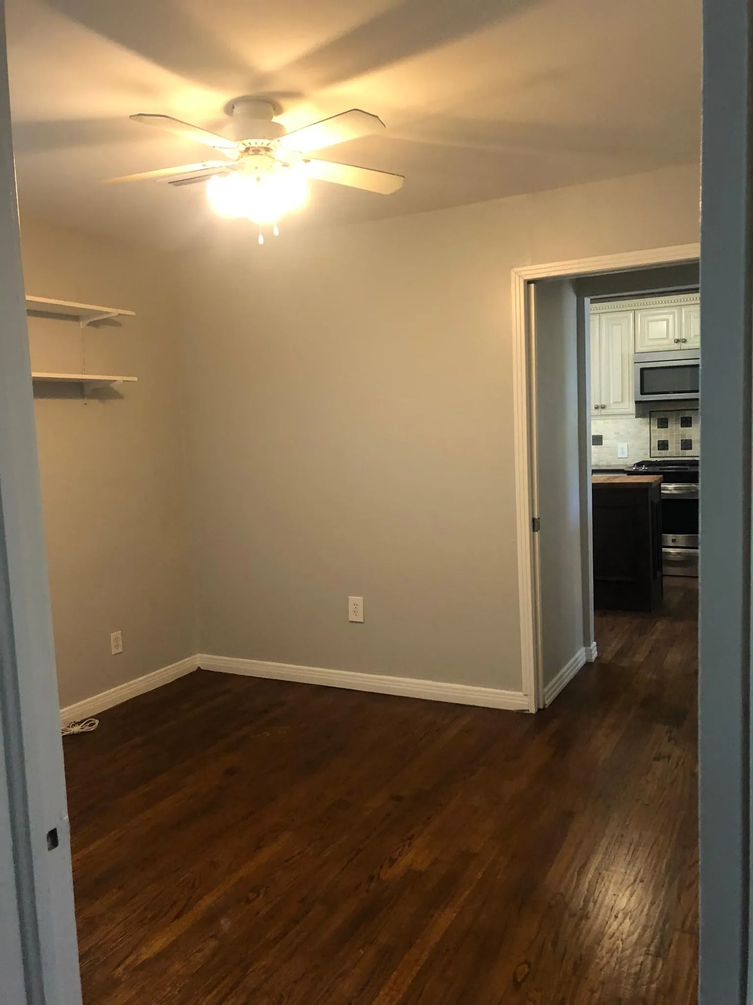 Single Family Residence For Rent in Dallas County , 3984 Park Lane, Dallas, Texas 75220, 3 Bedroom, 2 Bathroom, 1 Garage spaces, 1,349 Sqft, built in 1951, mls#21327491, Real Estate Agent in Dallas, Homes For Rent in Dallas county, Homes For Rent in Dallas, Realtor in Dallas Texas, Real Estate Brokerage Independent Realty Texas, Luminita Cordes Realtor