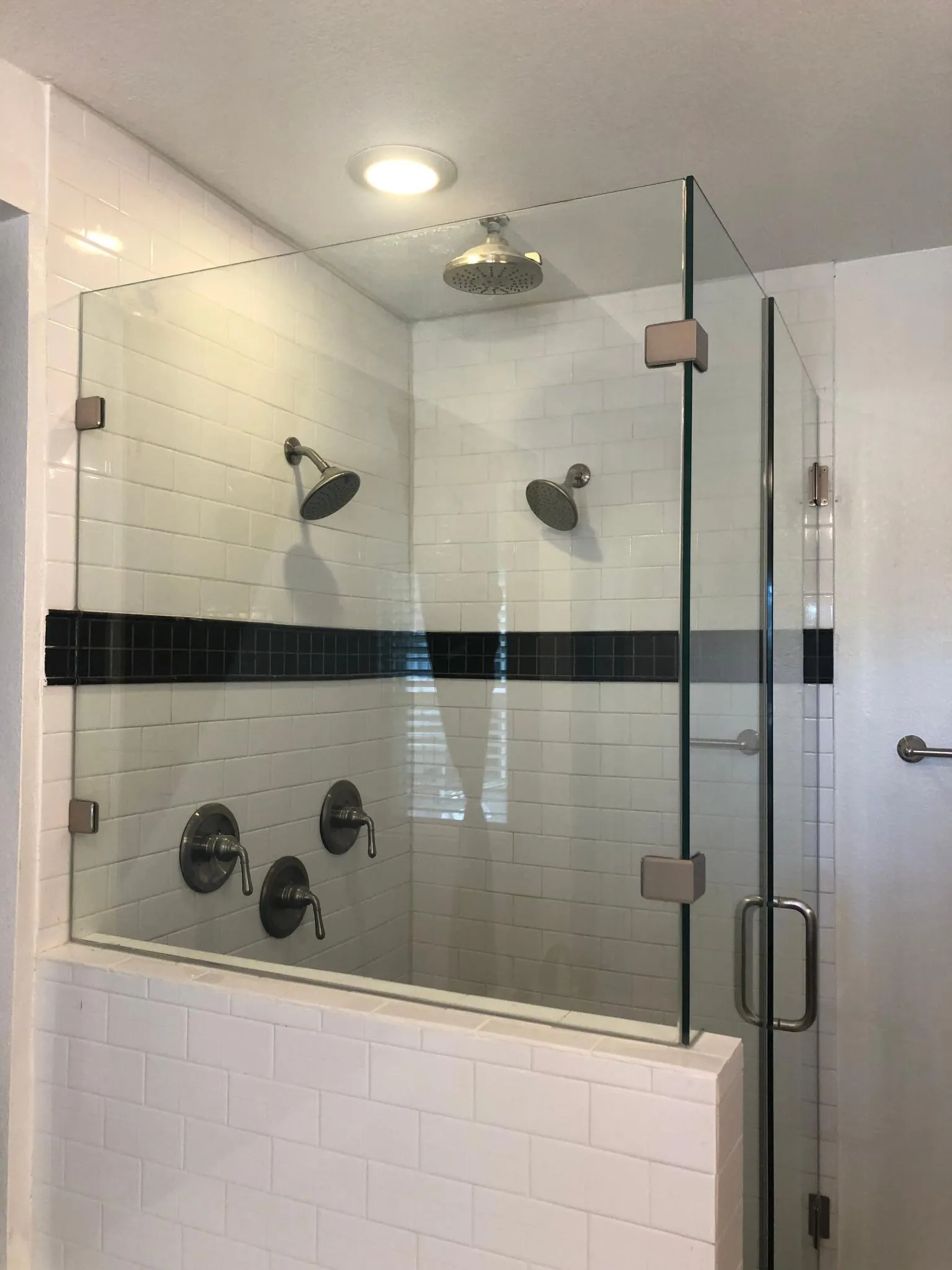 Single Family Residence For Rent in Dallas County , 3984 Park Lane, Dallas, Texas 75220, 3 Bedroom, 2 Bathroom, 1 Garage spaces, 1,349 Sqft, built in 1951, mls#21327491, Real Estate Agent in Dallas, Homes For Rent in Dallas county, Homes For Rent in Dallas, Realtor in Dallas Texas, Real Estate Brokerage Independent Realty Texas, Luminita Cordes Realtor