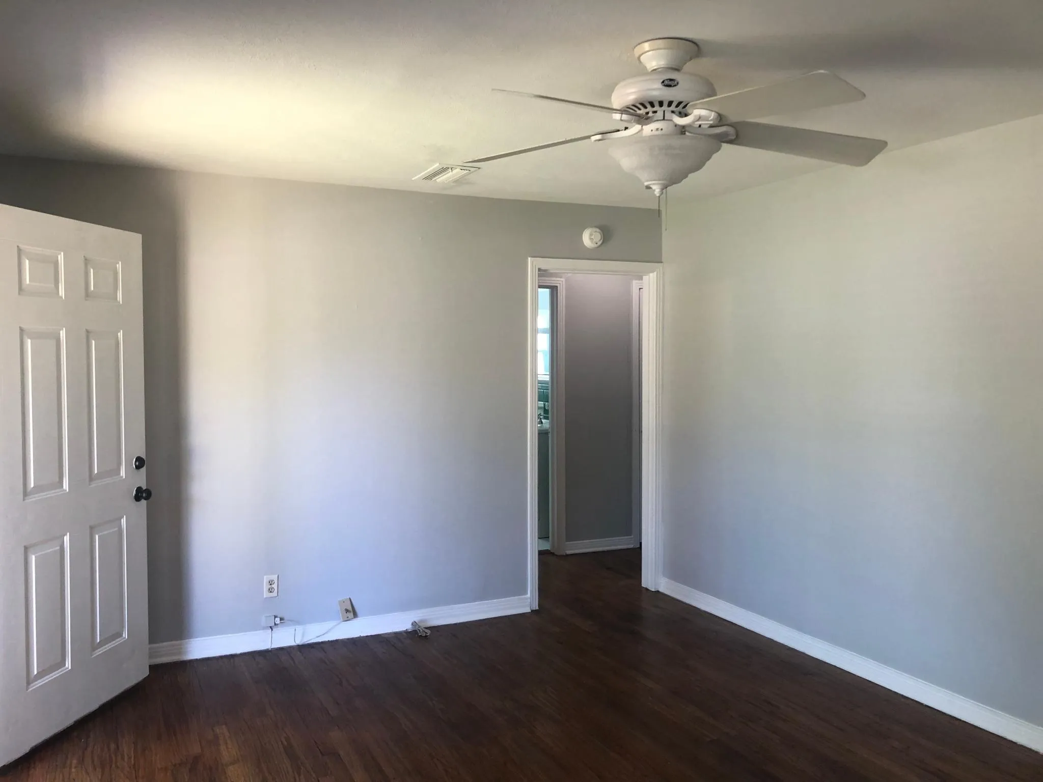 Single Family Residence For Rent in Dallas County , 3984 Park Lane, Dallas, Texas 75220, 3 Bedroom, 2 Bathroom, 1 Garage spaces, 1,349 Sqft, built in 1951, mls#21327491, Real Estate Agent in Dallas, Homes For Rent in Dallas county, Homes For Rent in Dallas, Realtor in Dallas Texas, Real Estate Brokerage Independent Realty Texas, Luminita Cordes Realtor
