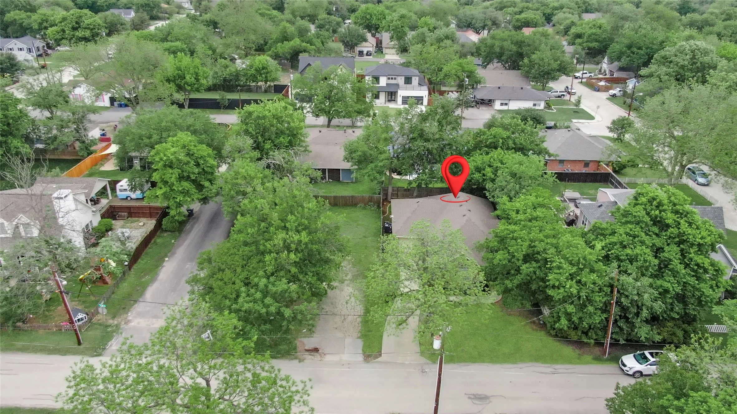Single Family Residence For Sale in Collin County , 1006 Hall Street, Mc Kinney, Texas 75069, 3 Bedroom, 2 Bathroom, 1 Garage spaces, 1,327 Sqft, built in 2007, mls#21327429, Real Estate Agent in Mc Kinney, Homes For Sale in Collin county, Homes For Sale in Mc Kinney, Realtor in Mc Kinney Texas, Real Estate Brokerage Independent Realty Texas, Luminita Cordes Realtor