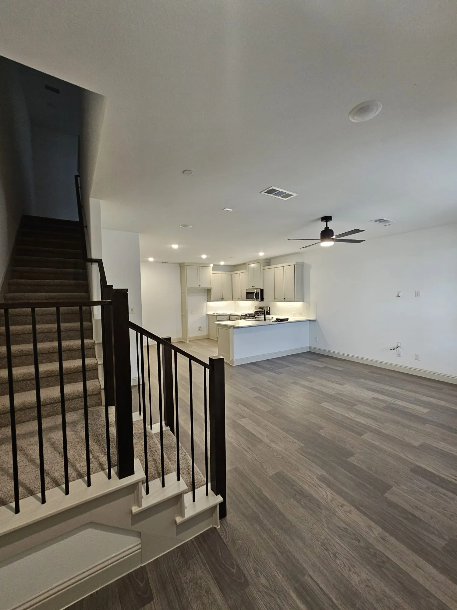 Townhouse For Rent in Tarrant County , 4336 Hopewell Street, North Richland Hills, Texas 76180, 3 Bedroom, 3 Bathroom, 2 Garage spaces, 1,684 Sqft, built in 2024, mls#21327251, Real Estate Agent in North Richland Hills, Homes For Rent in Tarrant county, Homes For Rent in North Richland Hills, Realtor in North Richland Hills Texas, Real Estate Brokerage Independent Realty Texas, Luminita Cordes Realtor