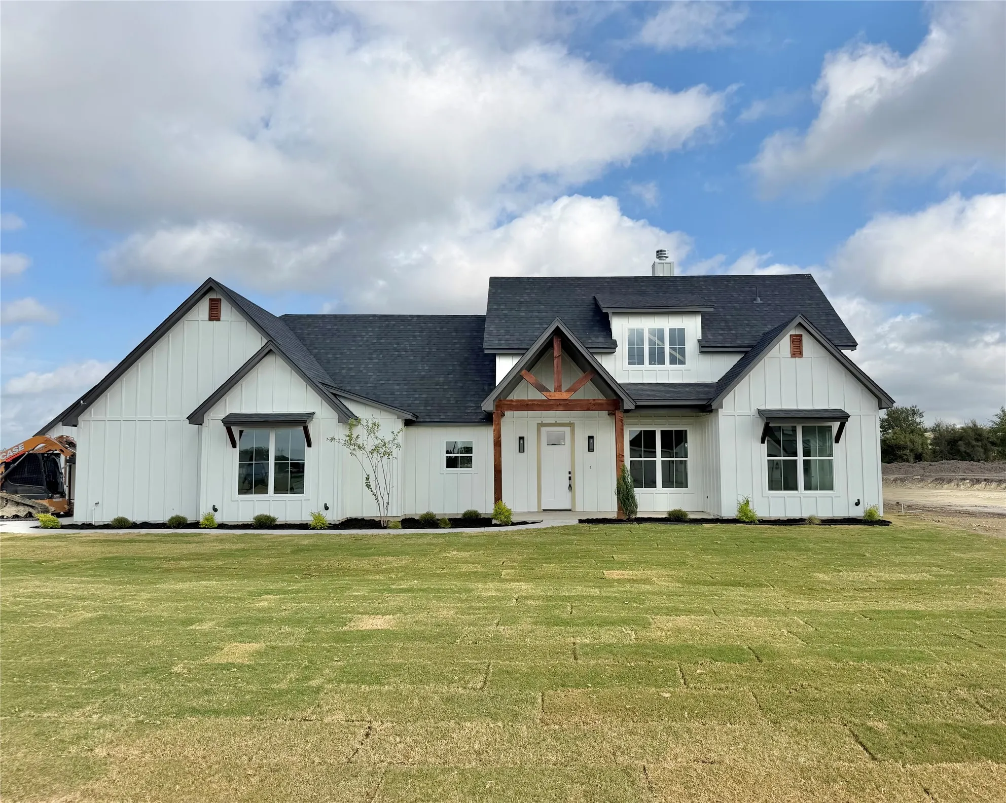 Single Family Residence For Sale in Parker County , 2013 Collin Street, Weatherford, Texas 76085, 3 Bedroom, 2 Bathroom, 3 Garage spaces, 2,040 Sqft, built in 2026, mls#21327460, Real Estate Agent in Weatherford, Homes For Sale in Parker county, Homes For Sale in Weatherford, Realtor in Weatherford Texas, Real Estate Brokerage Independent Realty Texas, Luminita Cordes Realtor