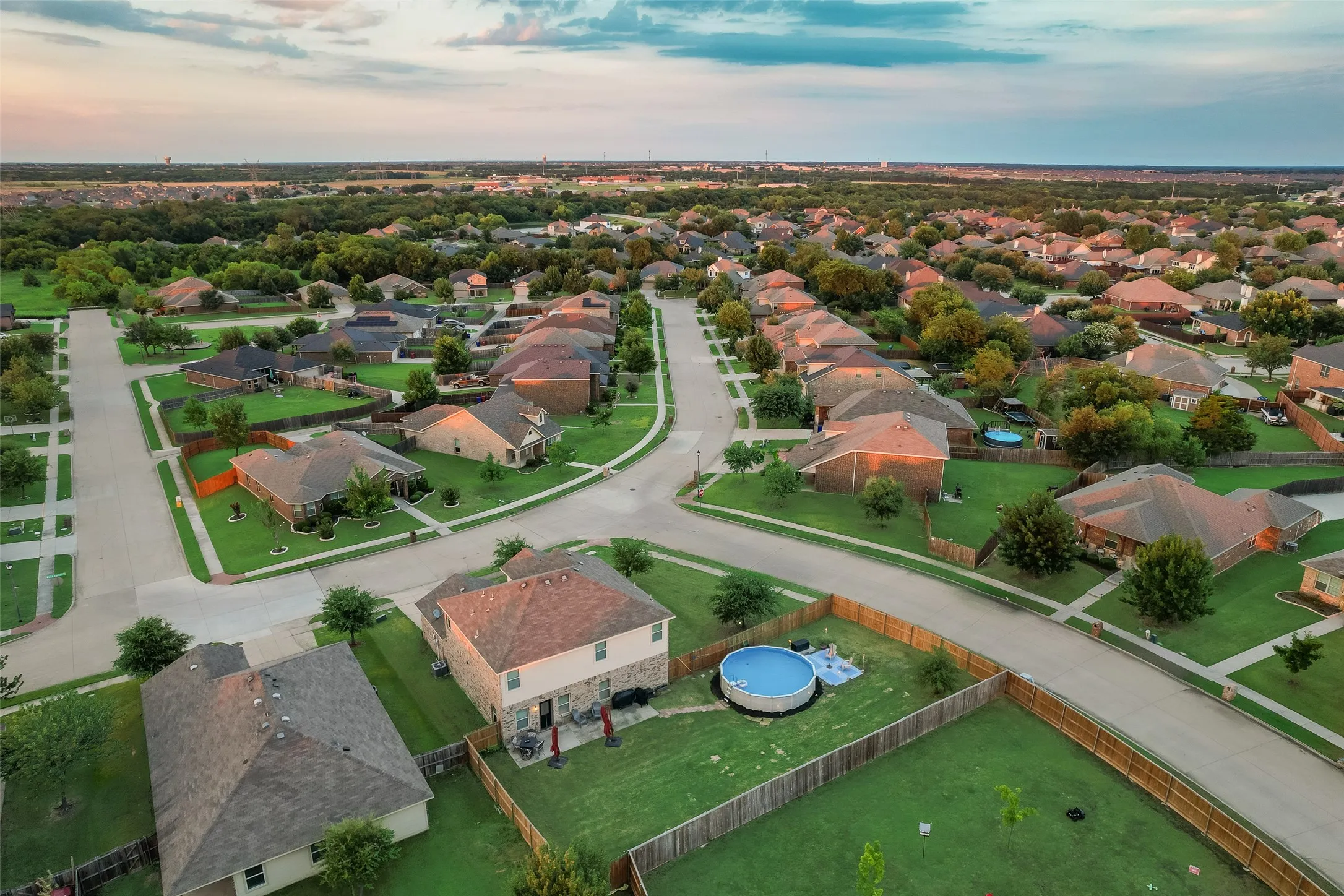 Single Family Residence For Sale in Collin County , 1409 Waco Turner, Royse City, Texas 75189, 5 Bedroom, 3 Bathroom, 2 Garage spaces, 2,607 Sqft, built in 2014, mls#21327118, Real Estate Agent in Royse City, Homes For Sale in Collin county, Homes For Sale in Royse City, Realtor in Royse City Texas, Real Estate Brokerage Independent Realty Texas, Luminita Cordes Realtor