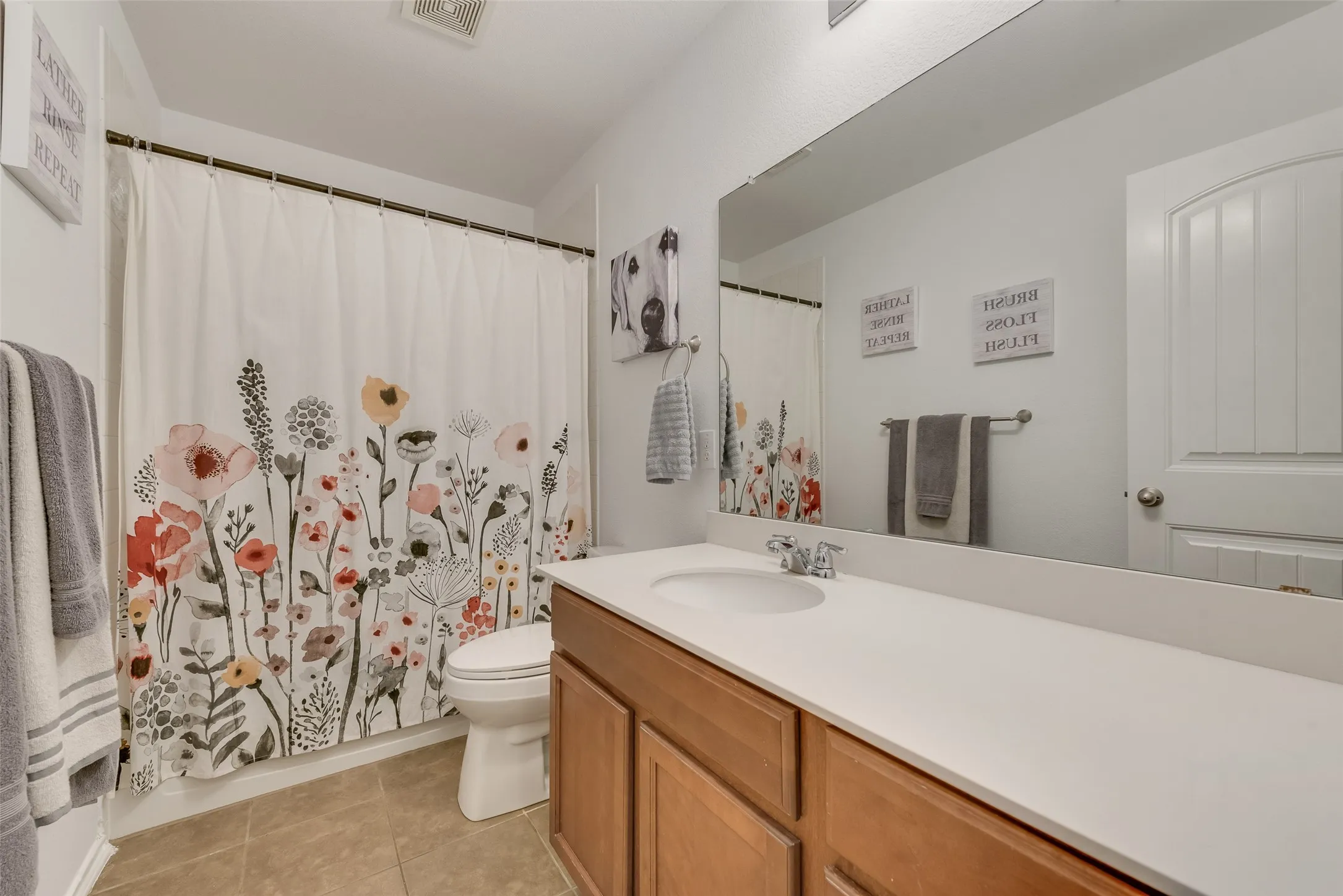 Single Family Residence For Sale in Collin County , 1409 Waco Turner, Royse City, Texas 75189, 5 Bedroom, 3 Bathroom, 2 Garage spaces, 2,607 Sqft, built in 2014, mls#21327118, Real Estate Agent in Royse City, Homes For Sale in Collin county, Homes For Sale in Royse City, Realtor in Royse City Texas, Real Estate Brokerage Independent Realty Texas, Luminita Cordes Realtor