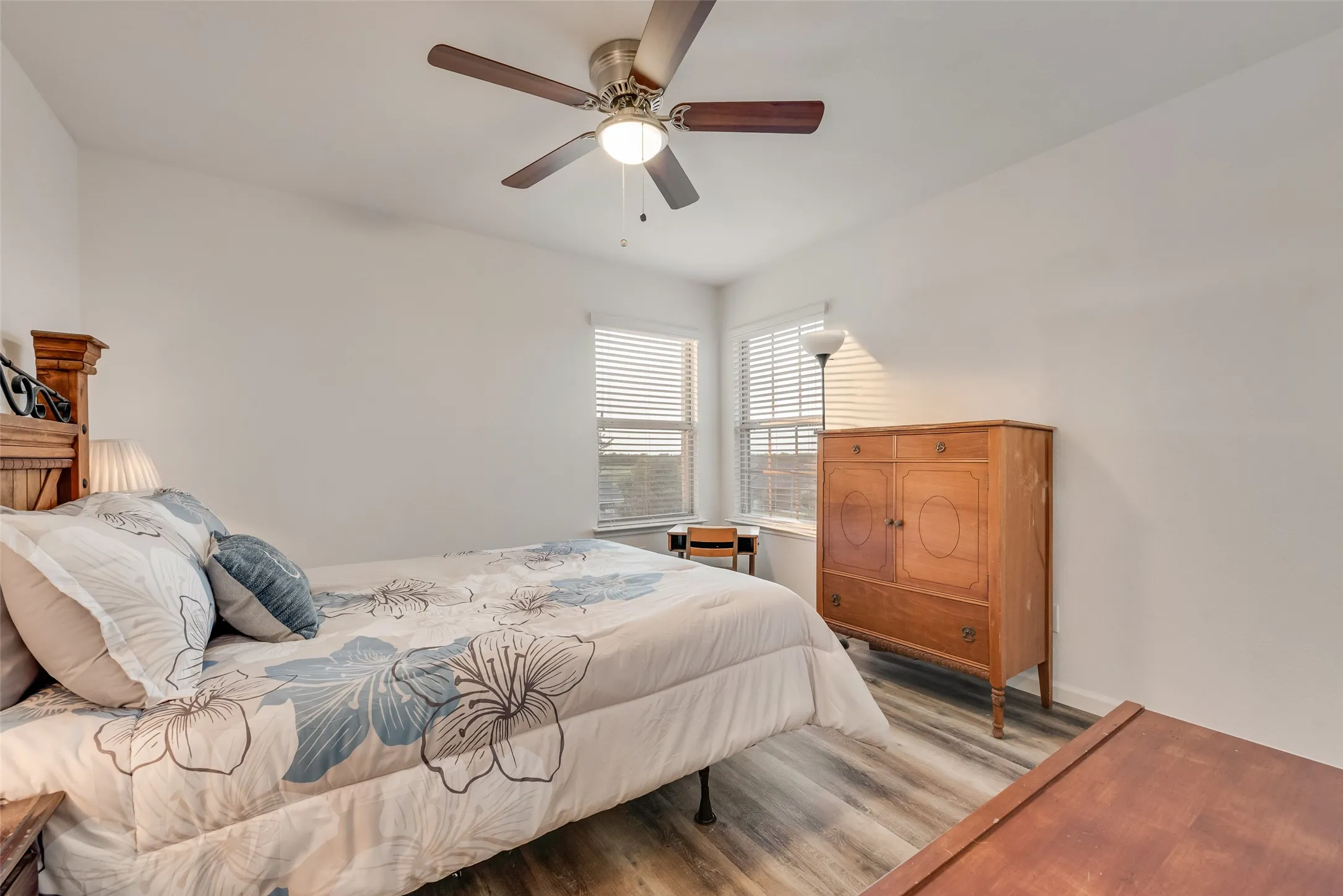 Single Family Residence For Sale in Collin County , 1409 Waco Turner, Royse City, Texas 75189, 5 Bedroom, 3 Bathroom, 2 Garage spaces, 2,607 Sqft, built in 2014, mls#21327118, Real Estate Agent in Royse City, Homes For Sale in Collin county, Homes For Sale in Royse City, Realtor in Royse City Texas, Real Estate Brokerage Independent Realty Texas, Luminita Cordes Realtor
