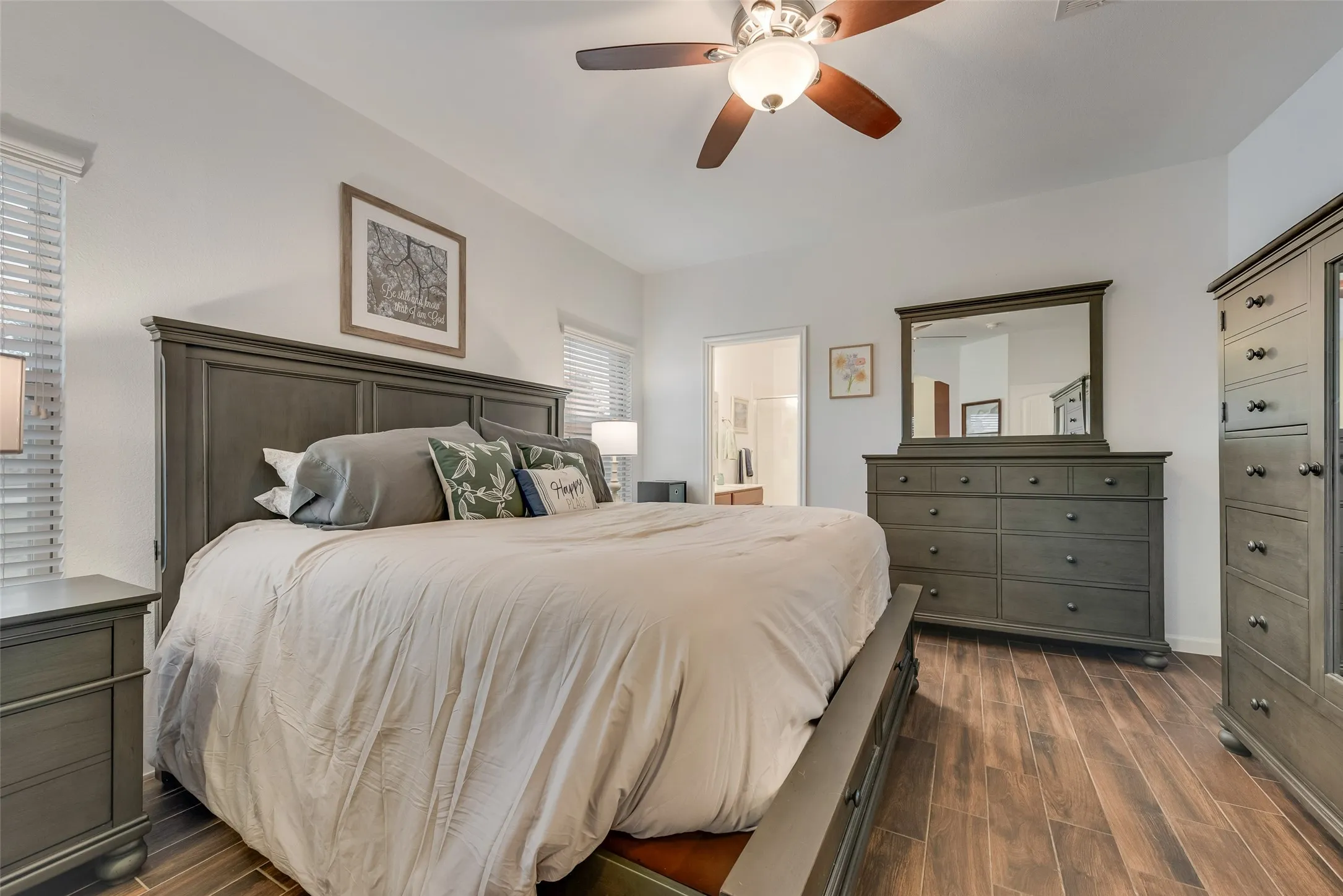 Single Family Residence For Sale in Collin County , 1409 Waco Turner, Royse City, Texas 75189, 5 Bedroom, 3 Bathroom, 2 Garage spaces, 2,607 Sqft, built in 2014, mls#21327118, Real Estate Agent in Royse City, Homes For Sale in Collin county, Homes For Sale in Royse City, Realtor in Royse City Texas, Real Estate Brokerage Independent Realty Texas, Luminita Cordes Realtor