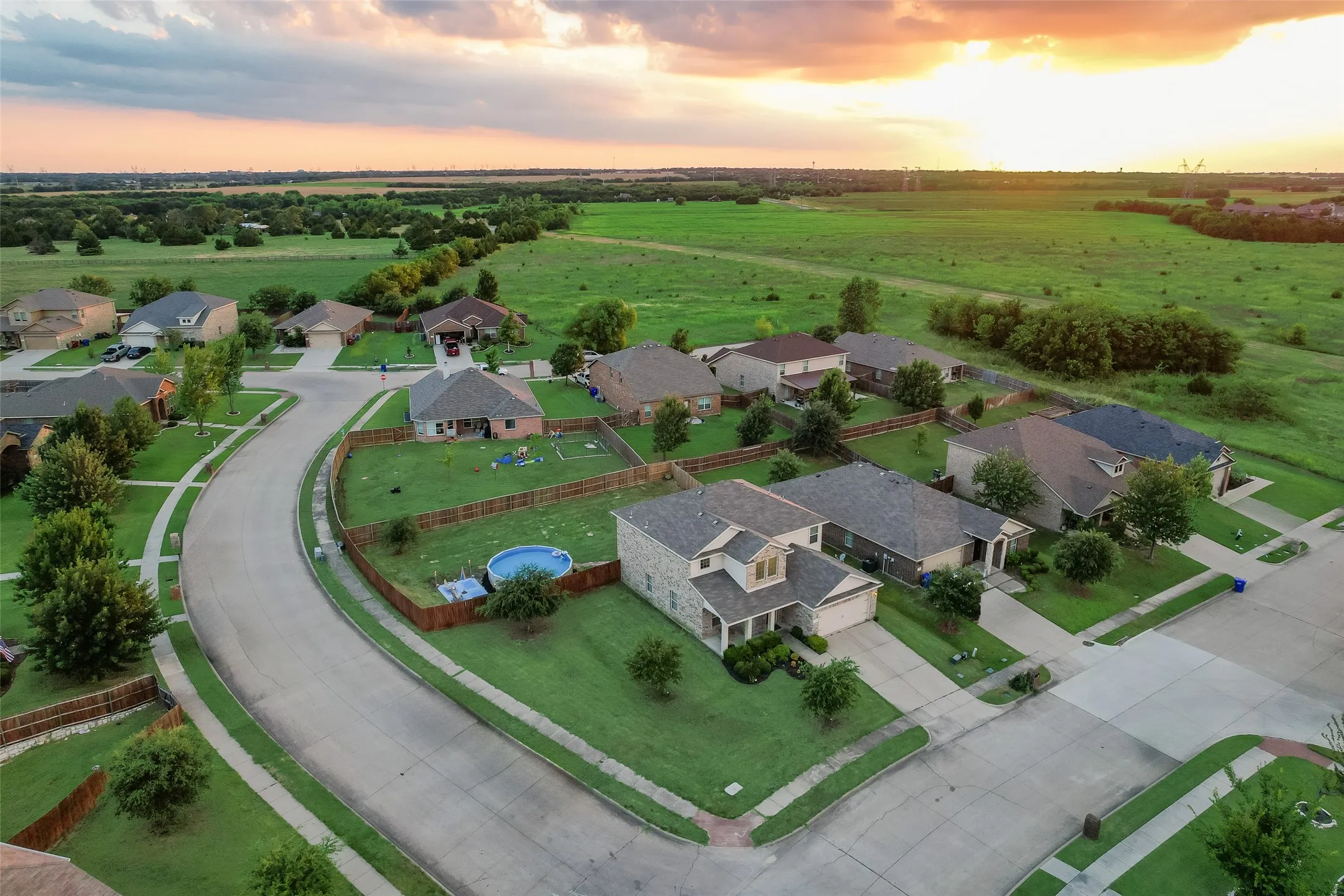 Single Family Residence For Sale in Collin County , 1409 Waco Turner, Royse City, Texas 75189, 5 Bedroom, 3 Bathroom, 2 Garage spaces, 2,607 Sqft, built in 2014, mls#21327118, Real Estate Agent in Royse City, Homes For Sale in Collin county, Homes For Sale in Royse City, Realtor in Royse City Texas, Real Estate Brokerage Independent Realty Texas, Luminita Cordes Realtor