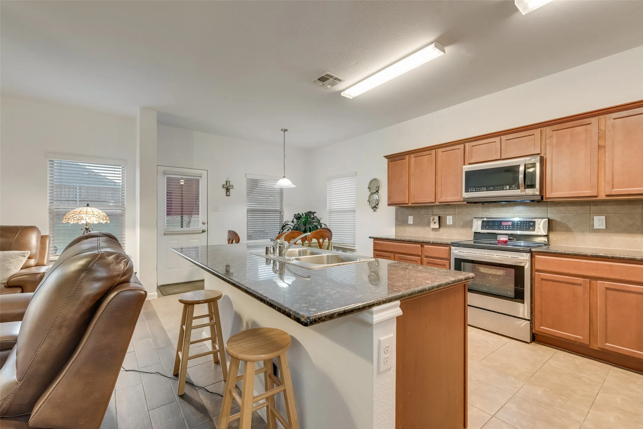 Single Family Residence For Sale in Collin County , 1409 Waco Turner, Royse City, Texas 75189, 5 Bedroom, 3 Bathroom, 2 Garage spaces, 2,607 Sqft, built in 2014, mls#21327118, Real Estate Agent in Royse City, Homes For Sale in Collin county, Homes For Sale in Royse City, Realtor in Royse City Texas, Real Estate Brokerage Independent Realty Texas, Luminita Cordes Realtor