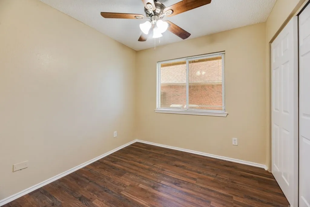 Single Family Residence For Sale in Dallas County , 3208 Poplar Springs Lane, Dallas, Texas 75227, 4 Bedroom, 2 Bathroom, Garage spaces, 1,378 Sqft, built in 1987, mls#21327520, Real Estate Agent in Dallas, Homes For Sale in Dallas county, Homes For Sale in Dallas, Realtor in Dallas Texas, Real Estate Brokerage Independent Realty Texas, Luminita Cordes Realtor