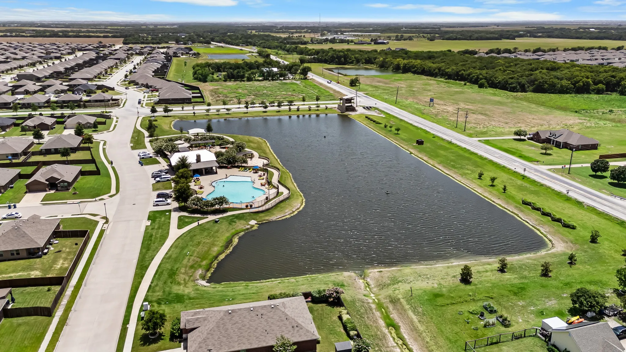 Single Family Residence For Sale in Collin County , 314 Silo Circle, Royse City, Texas 75189, 4 Bedroom, 2 Bathroom, 2 Garage spaces, 1,566 Sqft, built in 2019, mls#21324306, Real Estate Agent in Royse City, Homes For Sale in Collin county, Homes For Sale in Royse City, Realtor in Royse City Texas, Real Estate Brokerage Independent Realty Texas, Luminita Cordes Realtor