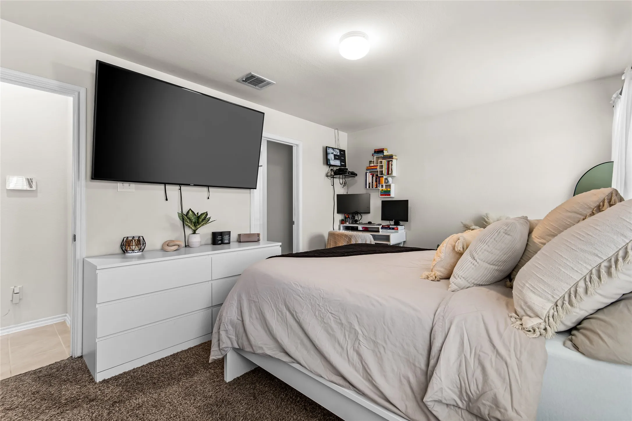 Single Family Residence For Sale in Collin County , 314 Silo Circle, Royse City, Texas 75189, 4 Bedroom, 2 Bathroom, 2 Garage spaces, 1,566 Sqft, built in 2019, mls#21324306, Real Estate Agent in Royse City, Homes For Sale in Collin county, Homes For Sale in Royse City, Realtor in Royse City Texas, Real Estate Brokerage Independent Realty Texas, Luminita Cordes Realtor