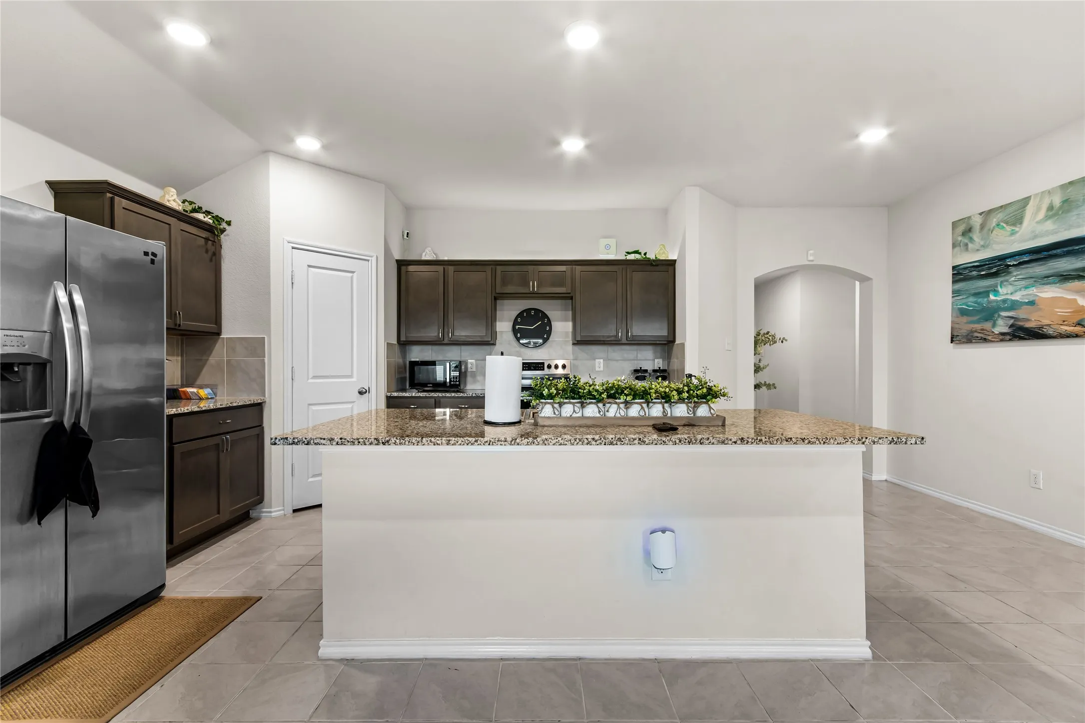 Single Family Residence For Sale in Collin County , 314 Silo Circle, Royse City, Texas 75189, 4 Bedroom, 2 Bathroom, 2 Garage spaces, 1,566 Sqft, built in 2019, mls#21324306, Real Estate Agent in Royse City, Homes For Sale in Collin county, Homes For Sale in Royse City, Realtor in Royse City Texas, Real Estate Brokerage Independent Realty Texas, Luminita Cordes Realtor