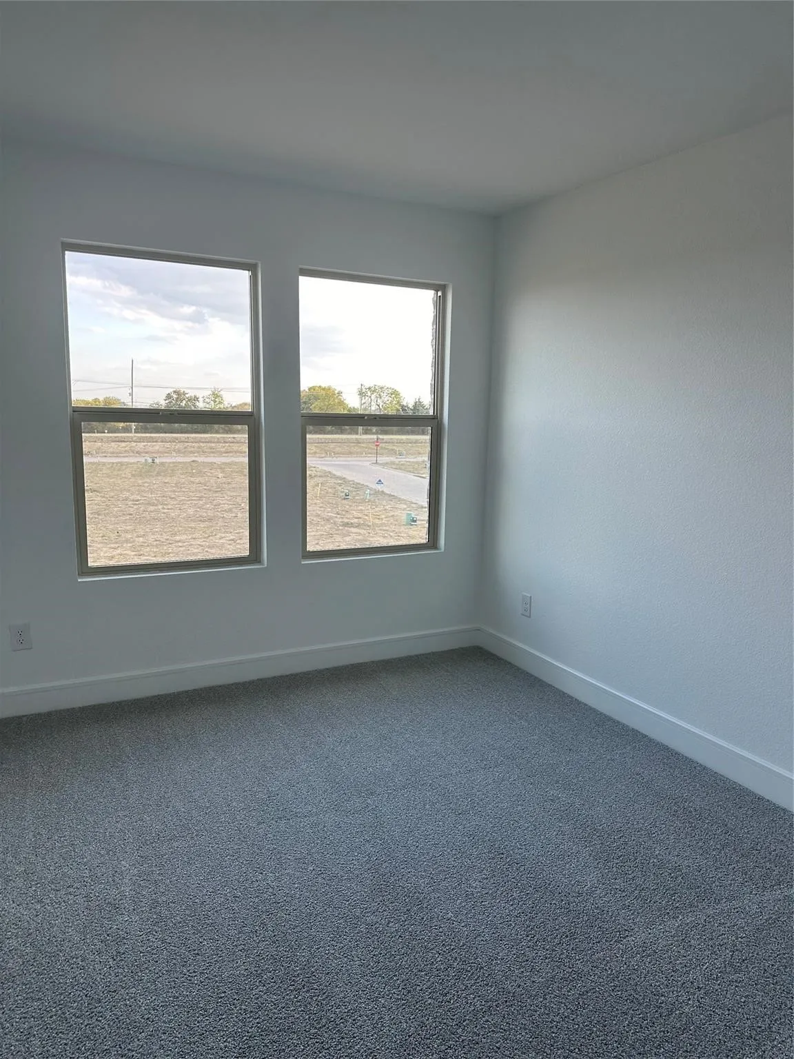 Single Family Residence For Rent in Grayson County , 3611 Cloverleaf, Sherman, Texas 75092, 4 Bedroom, 3 Bathroom, 2 Garage spaces, 2,093 Sqft, built in 2024, mls#21327526, Real Estate Agent in Sherman, Homes For Rent in Grayson county, Homes For Rent in Sherman, Realtor in Sherman Texas, Real Estate Brokerage Independent Realty Texas, Luminita Cordes Realtor