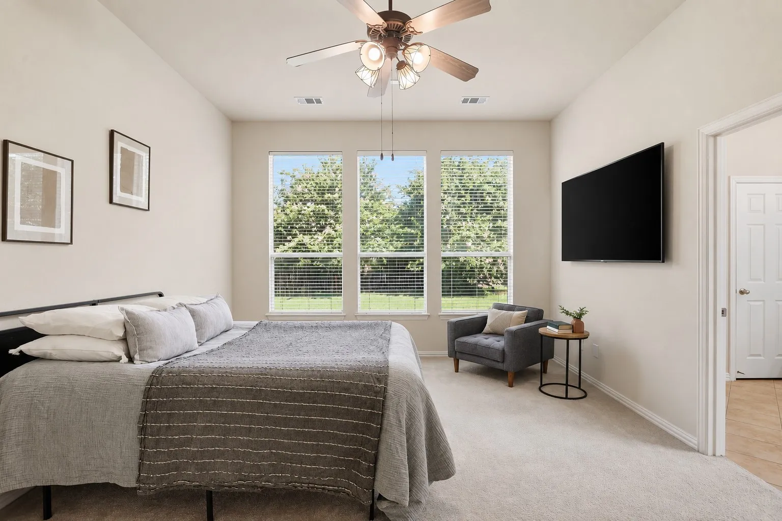 Single Family Residence For Sale in Rockwall County , 559 Reed Drive, Fate, Texas 75087, 4 Bedroom, 3 Bathroom, 3 Garage spaces, 2,985 Sqft, built in 2005, mls#21327438, Real Estate Agent in Fate, Homes For Sale in Rockwall county, Homes For Sale in Fate, Realtor in Fate Texas, Real Estate Brokerage Independent Realty Texas, Luminita Cordes Realtor