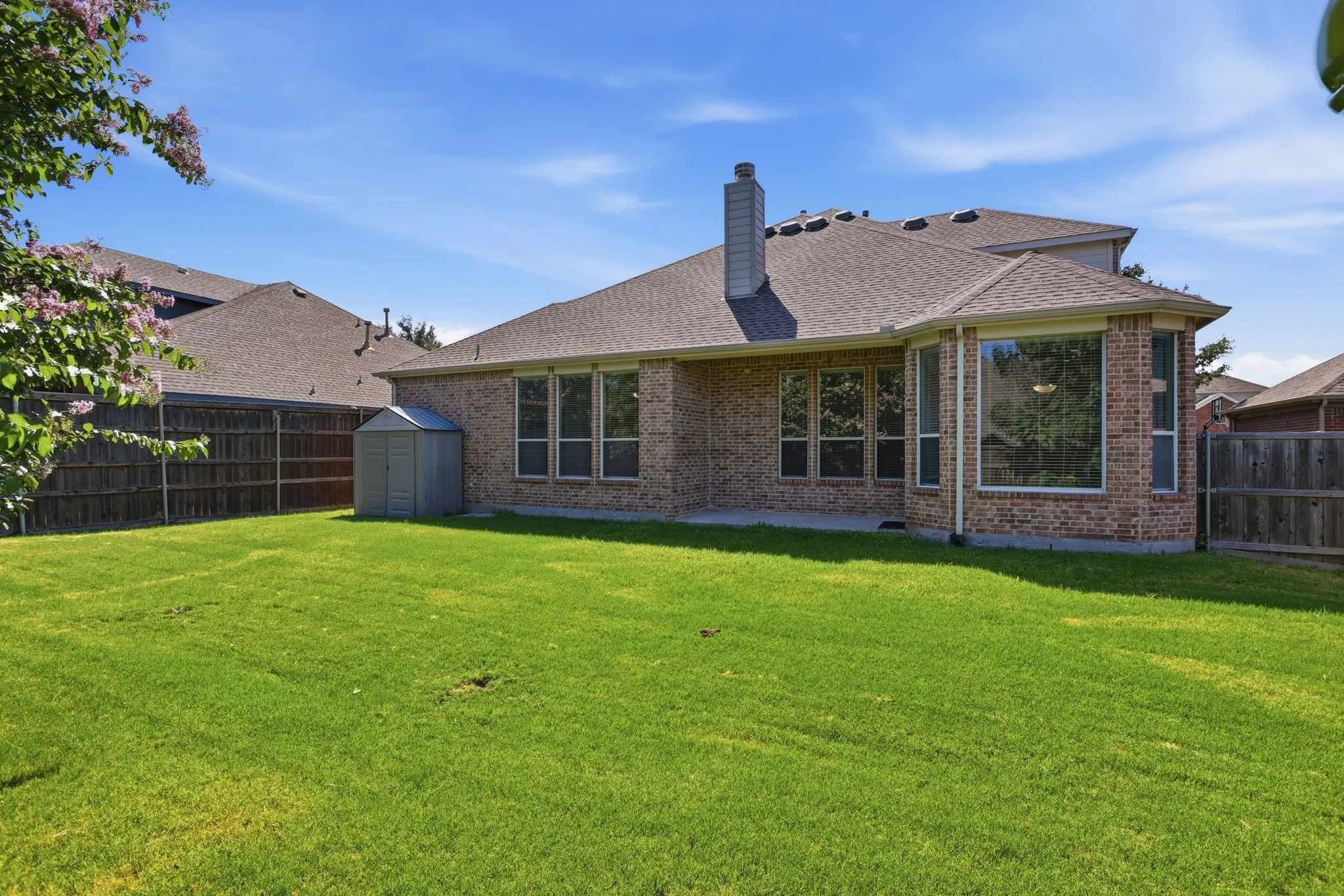 Single Family Residence For Sale in Rockwall County , 559 Reed Drive, Fate, Texas 75087, 4 Bedroom, 3 Bathroom, 3 Garage spaces, 2,985 Sqft, built in 2005, mls#21327438, Real Estate Agent in Fate, Homes For Sale in Rockwall county, Homes For Sale in Fate, Realtor in Fate Texas, Real Estate Brokerage Independent Realty Texas, Luminita Cordes Realtor