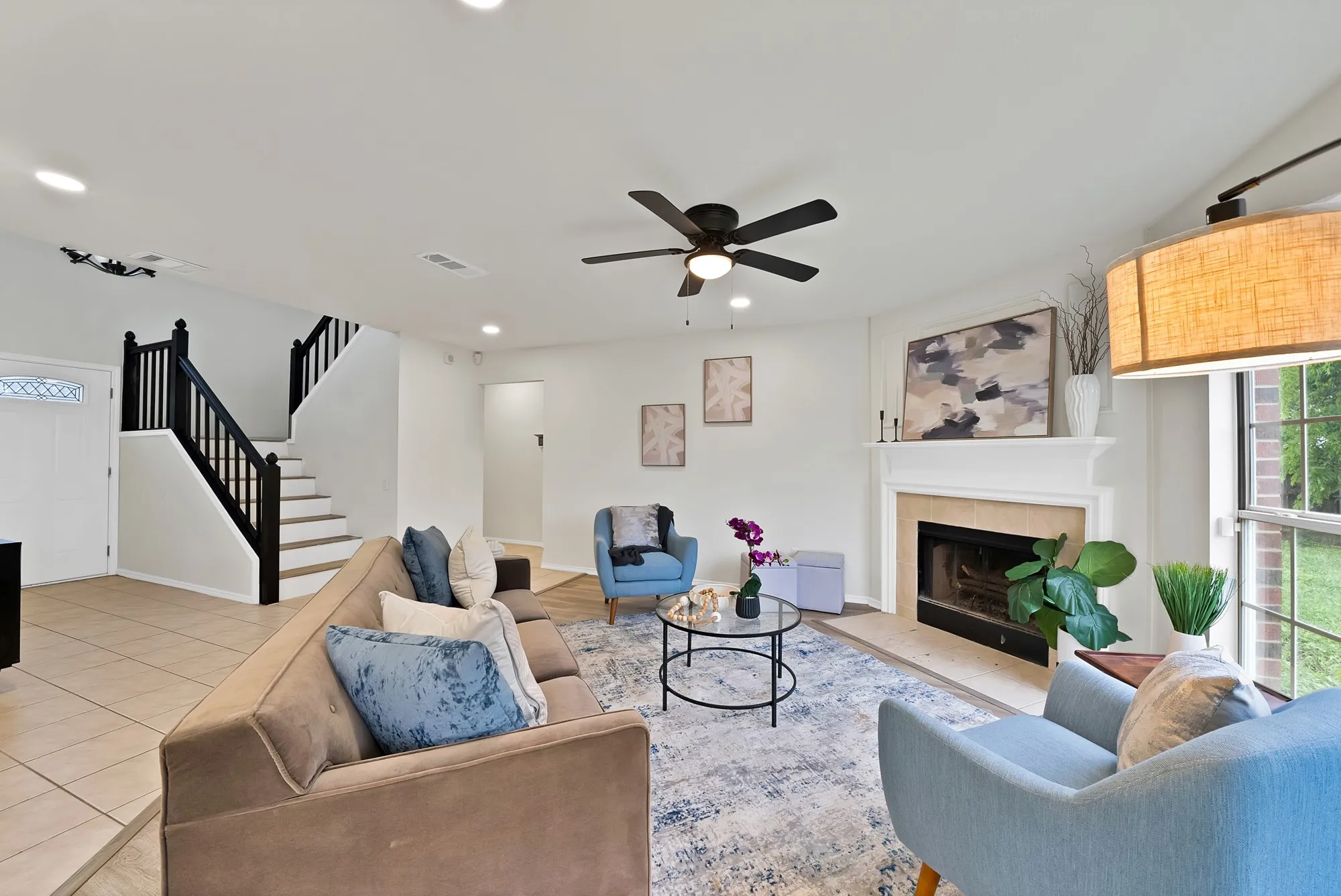 Single Family Residence For Rent in Tarrant County , 7548 Meadow Creek Drive, Fort Worth, Texas 76123, 5 Bedroom, 3 Bathroom, 2 Garage spaces, 2,396 Sqft, built in 1992, Price $2,950, mls#21327339, Real Estate Agent in Fort Worth, Homes For Rent in Tarrant county, Homes For Rent in Fort Worth, Realtor in Fort Worth Texas, Real Estate Brokerage Independent Realty Texas, Luminita Cordes Realtor