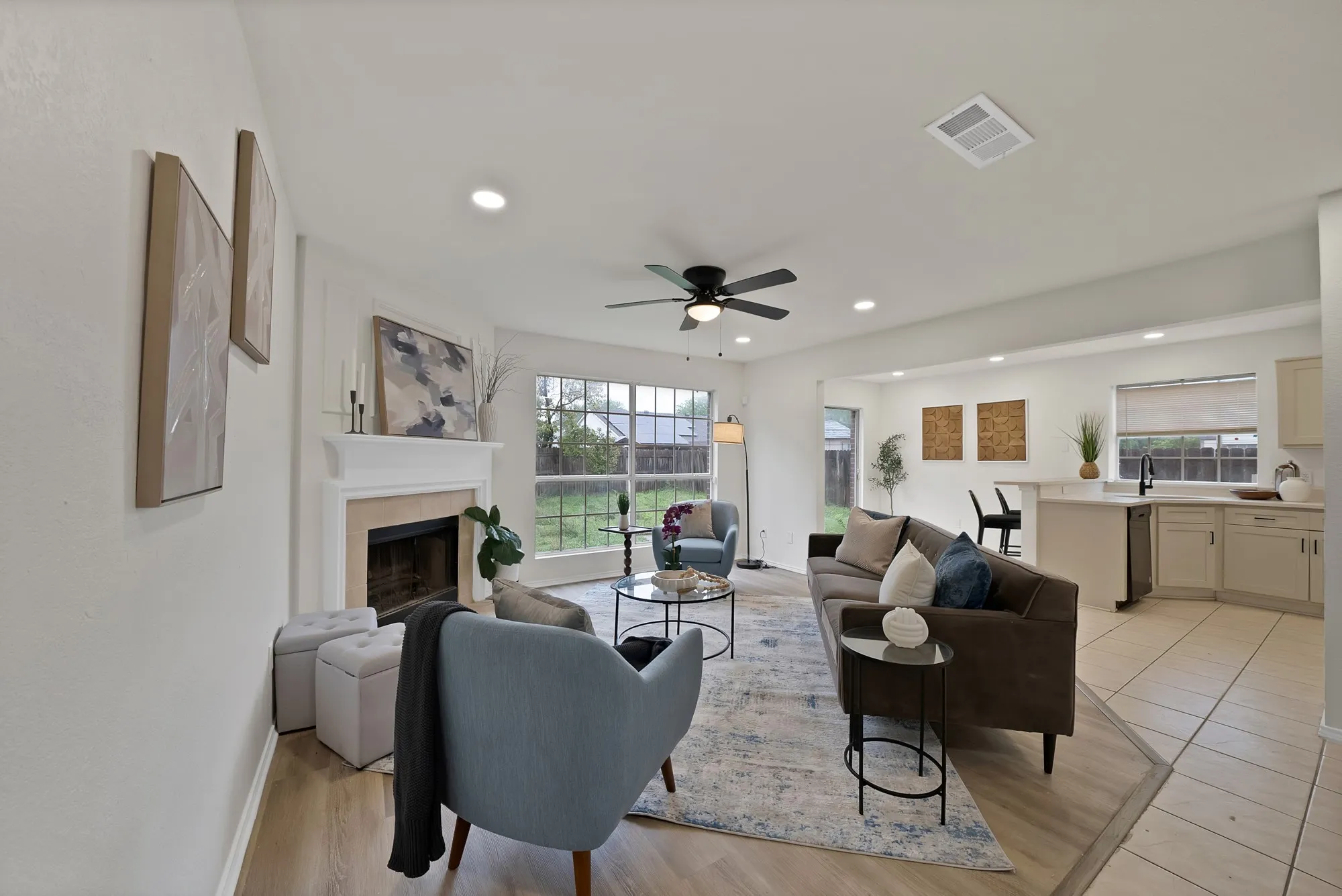 Single Family Residence For Rent in Tarrant County , 7548 Meadow Creek Drive, Fort Worth, Texas 76123, 5 Bedroom, 3 Bathroom, 2 Garage spaces, 2,396 Sqft, built in 1992, Price $2,950, mls#21327339, Real Estate Agent in Fort Worth, Homes For Rent in Tarrant county, Homes For Rent in Fort Worth, Realtor in Fort Worth Texas, Real Estate Brokerage Independent Realty Texas, Luminita Cordes Realtor