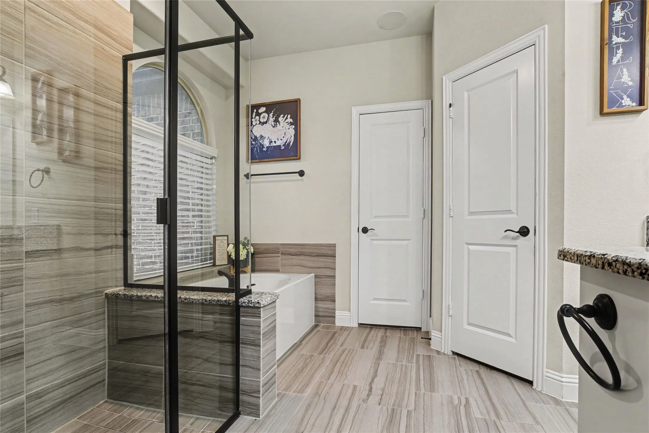 Single Family Residence For Sale in Rockwall County , 310 Aeronca Drive, Fate, Texas 75087, 6 Bedroom, 4 Bathroom, 2 Garage spaces, 3,886 Sqft, built in 2019, mls#21327536, Real Estate Agent in Fate, Homes For Sale in Rockwall county, Homes For Sale in Fate, Realtor in Fate Texas, Real Estate Brokerage Independent Realty Texas, Luminita Cordes Realtor