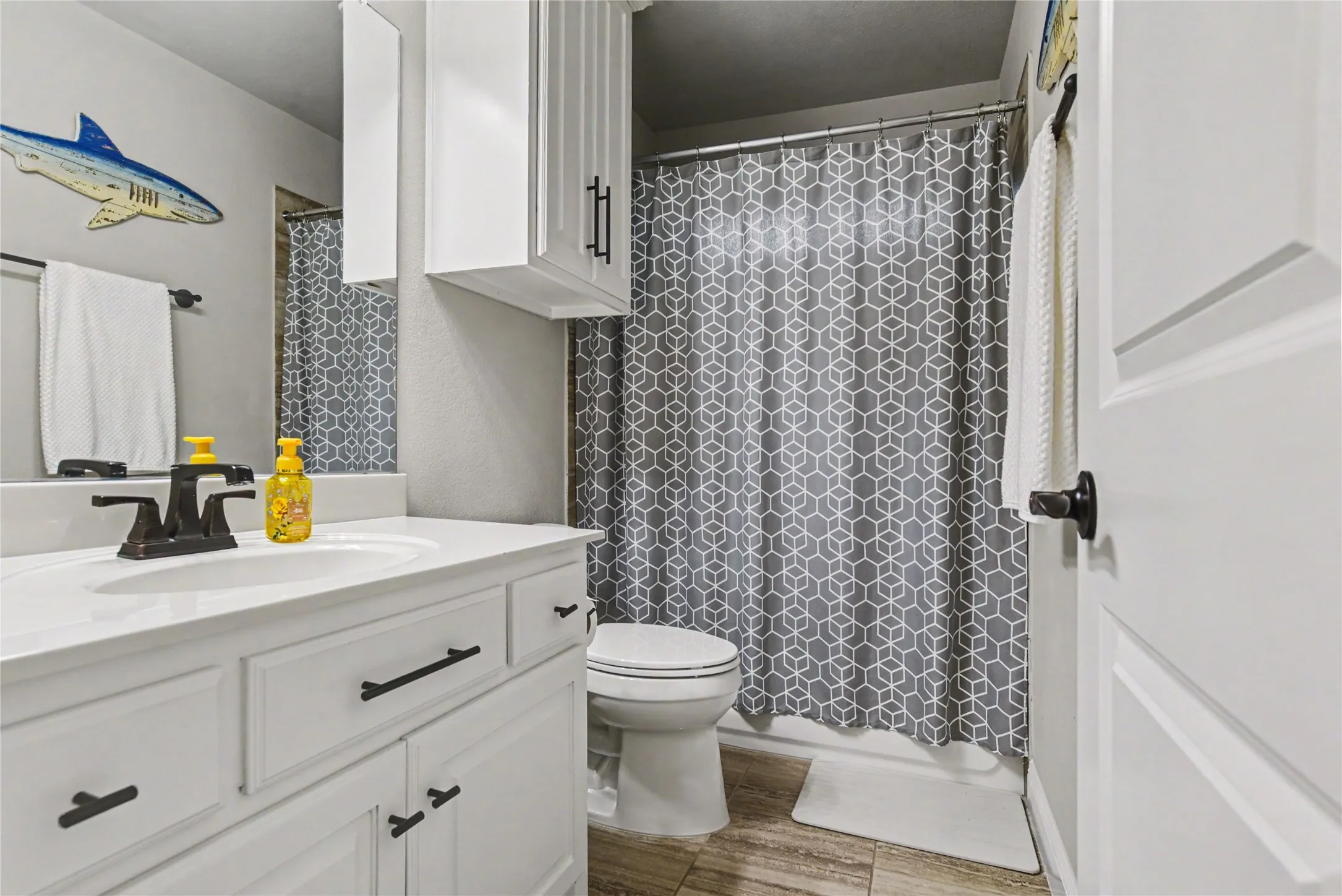 Single Family Residence For Sale in Rockwall County , 310 Aeronca Drive, Fate, Texas 75087, 6 Bedroom, 4 Bathroom, 2 Garage spaces, 3,886 Sqft, built in 2019, mls#21327536, Real Estate Agent in Fate, Homes For Sale in Rockwall county, Homes For Sale in Fate, Realtor in Fate Texas, Real Estate Brokerage Independent Realty Texas, Luminita Cordes Realtor