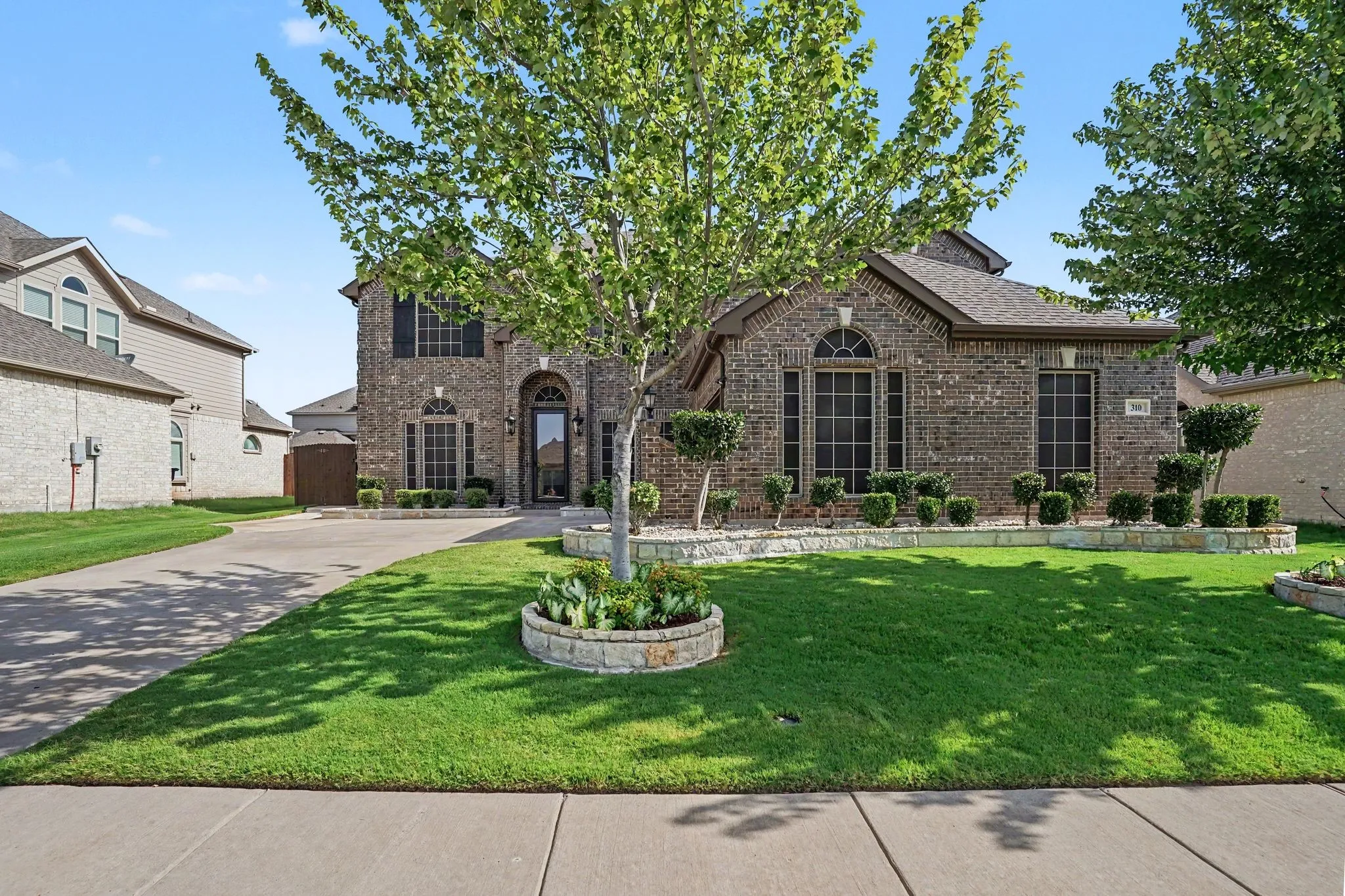 Single Family Residence For Sale in Rockwall County , 310 Aeronca Drive, Fate, Texas 75087, 6 Bedroom, 4 Bathroom, 2 Garage spaces, 3,886 Sqft, built in 2019, mls#21327536, Real Estate Agent in Fate, Homes For Sale in Rockwall county, Homes For Sale in Fate, Realtor in Fate Texas, Real Estate Brokerage Independent Realty Texas, Luminita Cordes Realtor