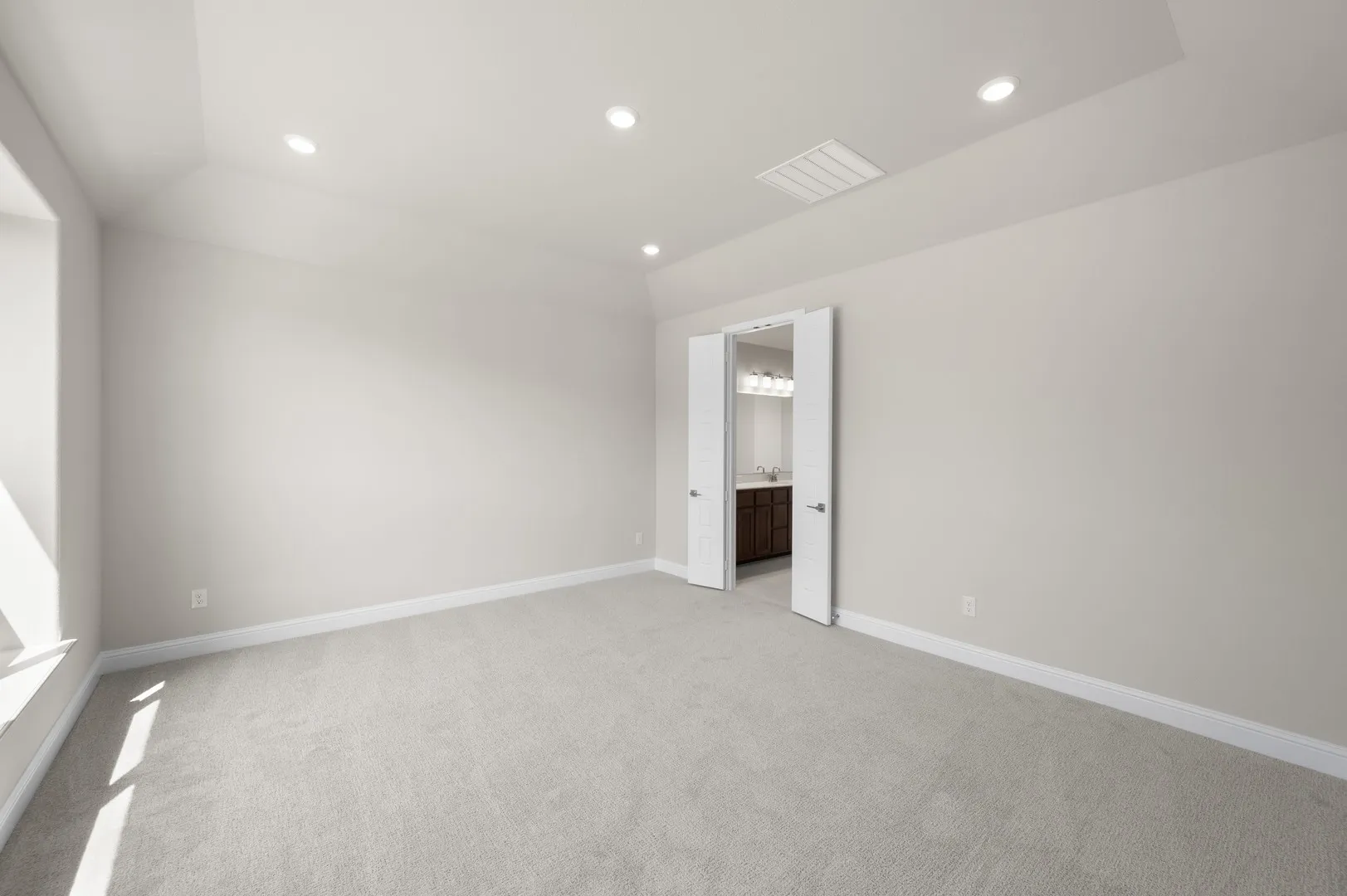 DFW-Myrtle Creek-Concept 2464-228 Mountain Laurel Drive- Primary Suite -Risewell Homes-1