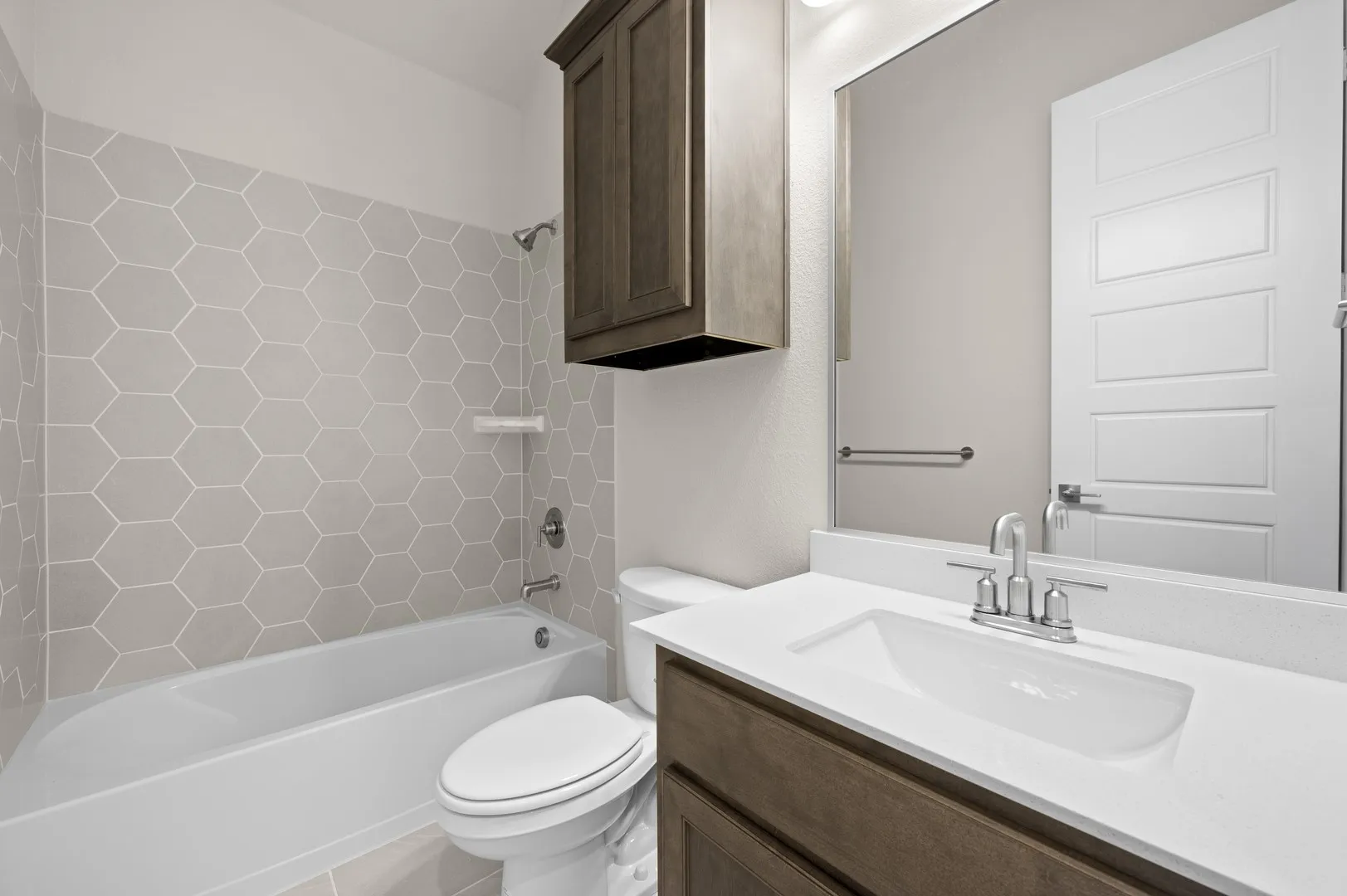 DFW-Myrtle Creek-Concept 2464-228 Mountain Laurel Drive- Bathroom -Risewell Homes-1