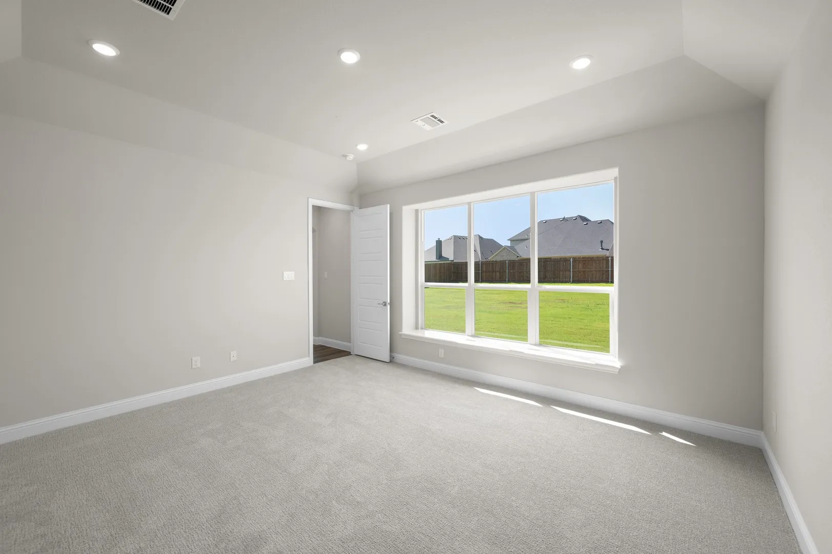 DFW-Myrtle Creek-Concept 2464-228 Mountain Laurel Drive- Primary Suite -Risewell Homes-2