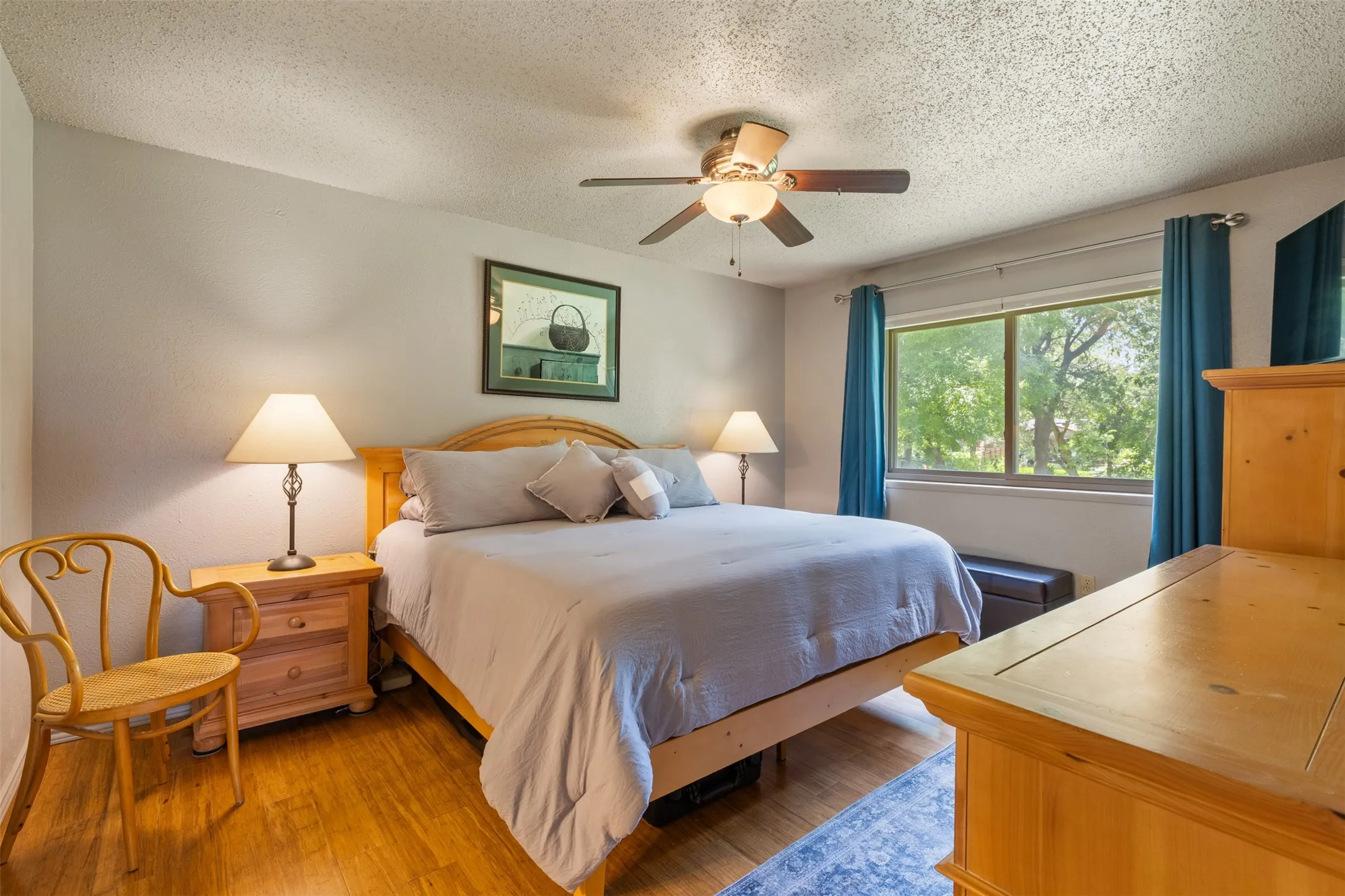 Single Family Residence For Sale in Dallas County , 5905 Galaxie Road, Garland, Texas 75044, 3 Bedroom, 2 Bathroom, 2 Garage spaces, 1,588 Sqft, built in 1979, mls#21311506, Real Estate Agent in Garland, Homes For Sale in Dallas county, Homes For Sale in Garland, Realtor in Garland Texas, Real Estate Brokerage Independent Realty Texas, Luminita Cordes Realtor