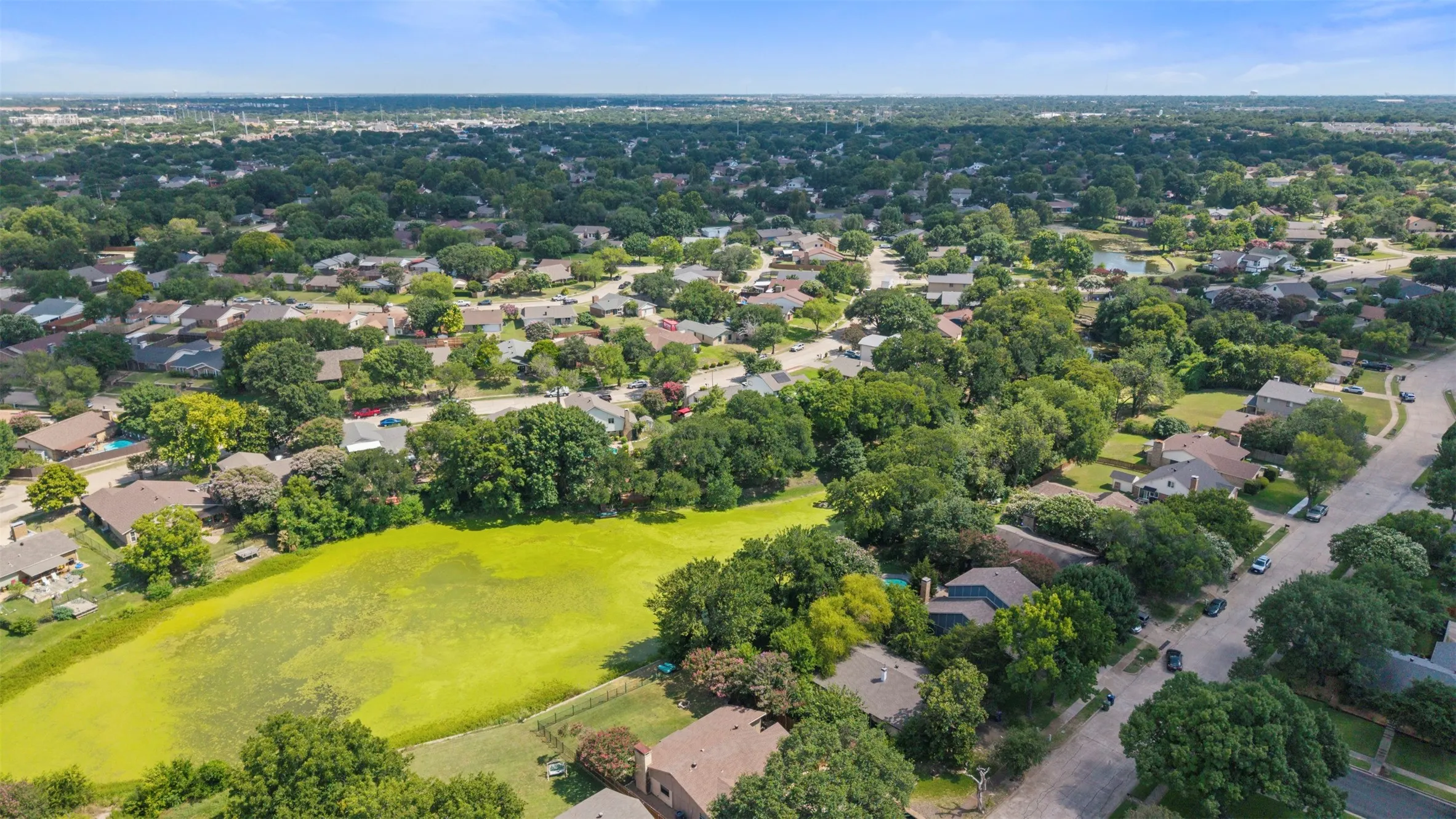 Single Family Residence For Sale in Dallas County , 5905 Galaxie Road, Garland, Texas 75044, 3 Bedroom, 2 Bathroom, 2 Garage spaces, 1,588 Sqft, built in 1979, mls#21311506, Real Estate Agent in Garland, Homes For Sale in Dallas county, Homes For Sale in Garland, Realtor in Garland Texas, Real Estate Brokerage Independent Realty Texas, Luminita Cordes Realtor