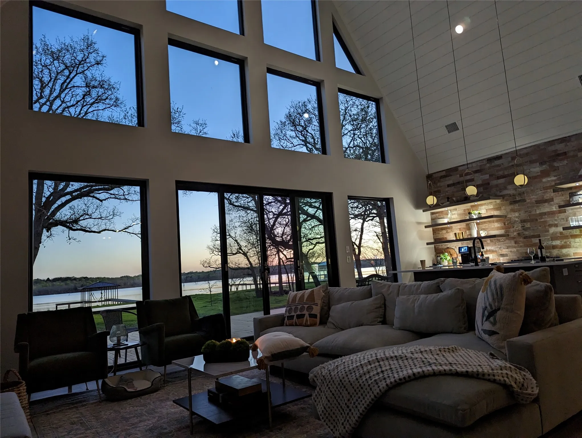 Photo taken of the incredible show that Mother Nature gives you at this amazing home.