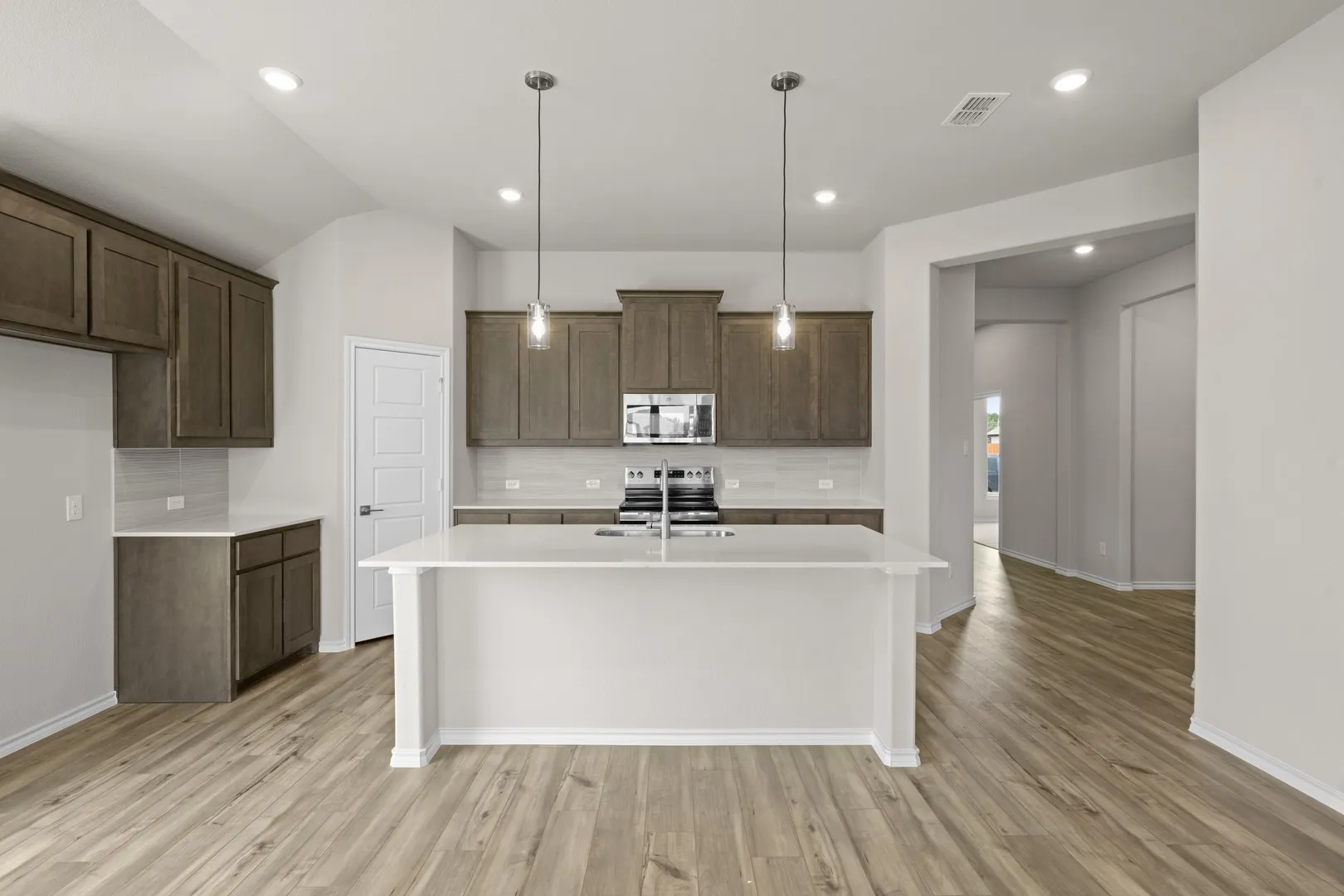 DFW-El Dorado -Concept 1937-457 Carnero Drive-Kitchen-Risewell Homes-1