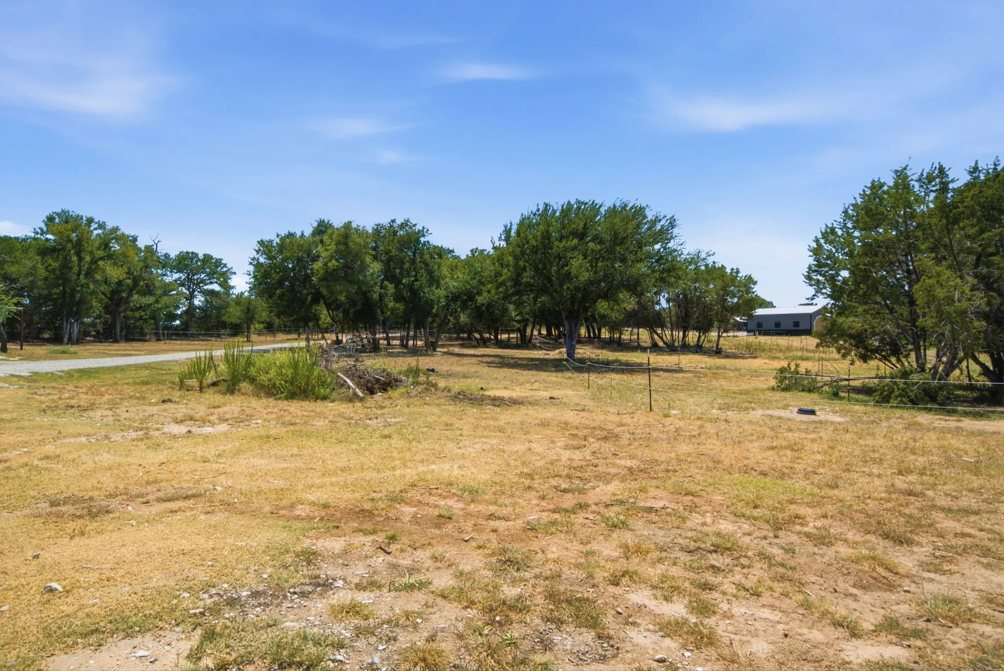 Mobile Home For Sale in Hood County , 7237 Hayworth Highway, Granbury, Texas 76048, 3 Bedroom, 2 Bathroom, Garage spaces, 1,782 Sqft, built in 1996, mls#21322483, Real Estate Agent in Granbury, Homes For Sale in Hood county, Homes For Sale in Granbury, Realtor in Granbury Texas, Real Estate Brokerage Independent Realty Texas, Luminita Cordes Realtor
