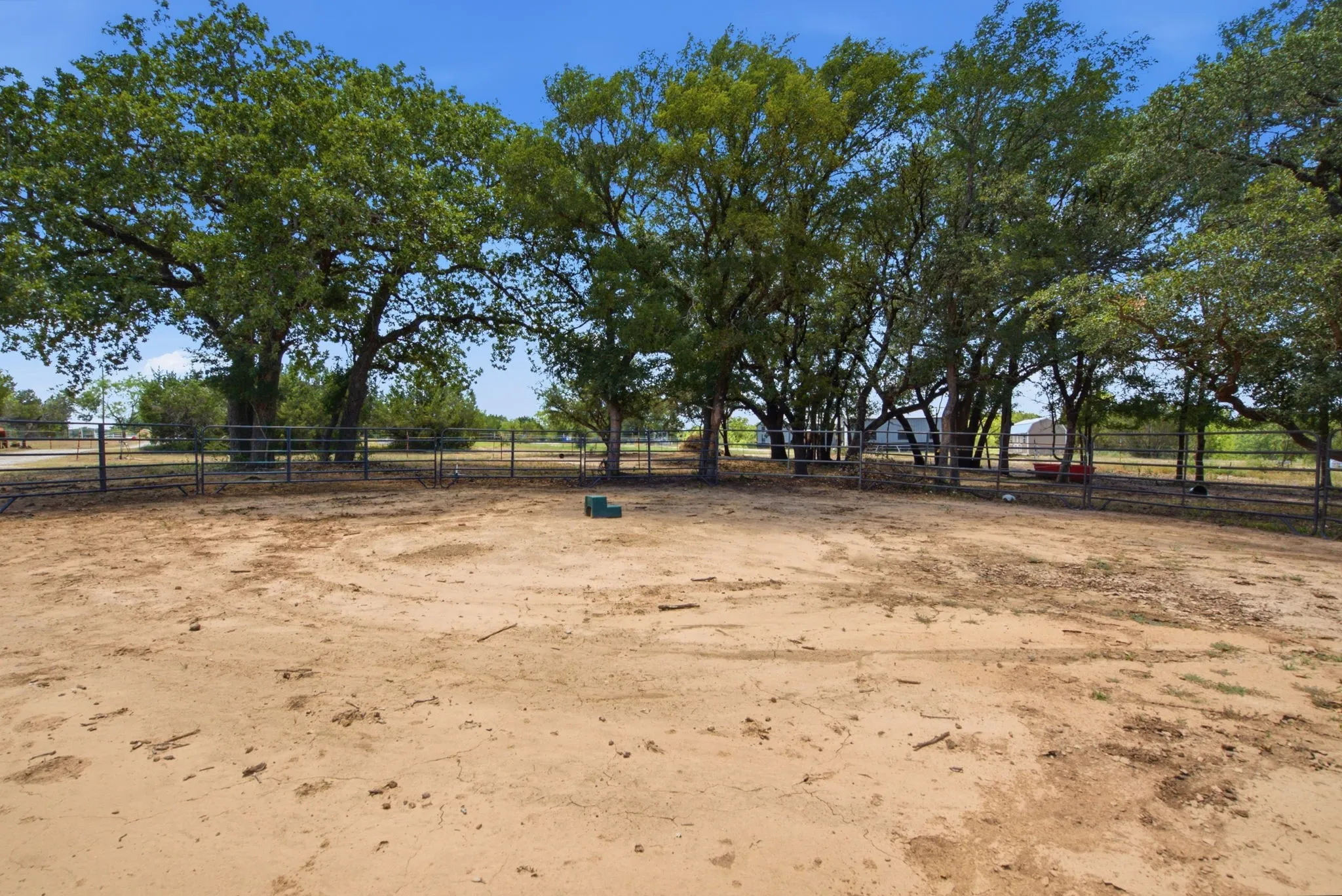 Mobile Home For Sale in Hood County , 7237 Hayworth Highway, Granbury, Texas 76048, 3 Bedroom, 2 Bathroom, Garage spaces, 1,782 Sqft, built in 1996, mls#21322483, Real Estate Agent in Granbury, Homes For Sale in Hood county, Homes For Sale in Granbury, Realtor in Granbury Texas, Real Estate Brokerage Independent Realty Texas, Luminita Cordes Realtor