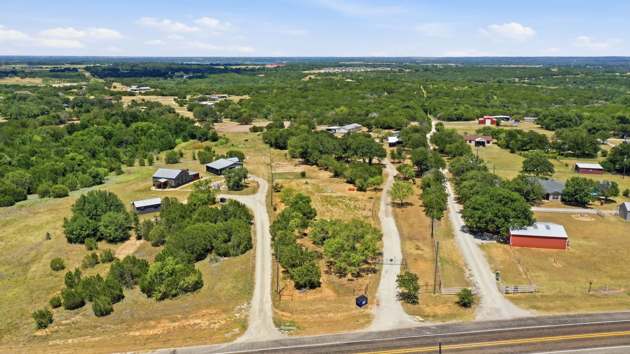 Mobile Home For Sale in Hood County , 7237 Hayworth Highway, Granbury, Texas 76048, 3 Bedroom, 2 Bathroom, Garage spaces, 1,782 Sqft, built in 1996, mls#21322483, Real Estate Agent in Granbury, Homes For Sale in Hood county, Homes For Sale in Granbury, Realtor in Granbury Texas, Real Estate Brokerage Independent Realty Texas, Luminita Cordes Realtor