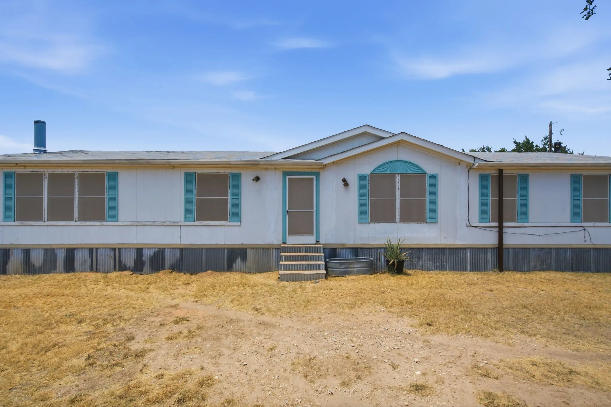 Mobile Home For Sale in Hood County , 7237 Hayworth Highway, Granbury, Texas 76048, 3 Bedroom, 2 Bathroom, Garage spaces, 1,782 Sqft, built in 1996, mls#21322483, Real Estate Agent in Granbury, Homes For Sale in Hood county, Homes For Sale in Granbury, Realtor in Granbury Texas, Real Estate Brokerage Independent Realty Texas, Luminita Cordes Realtor