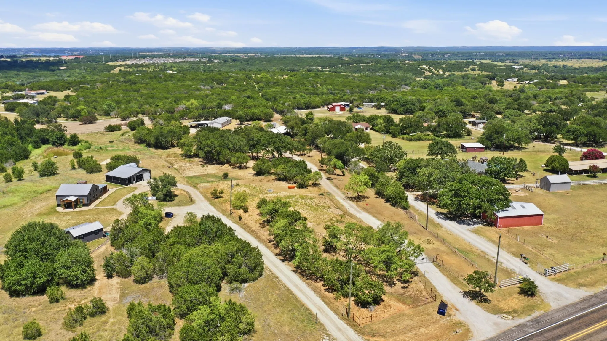Mobile Home For Sale in Hood County , 7237 Hayworth Highway, Granbury, Texas 76048, 3 Bedroom, 2 Bathroom, Garage spaces, 1,782 Sqft, built in 1996, mls#21322483, Real Estate Agent in Granbury, Homes For Sale in Hood county, Homes For Sale in Granbury, Realtor in Granbury Texas, Real Estate Brokerage Independent Realty Texas, Luminita Cordes Realtor