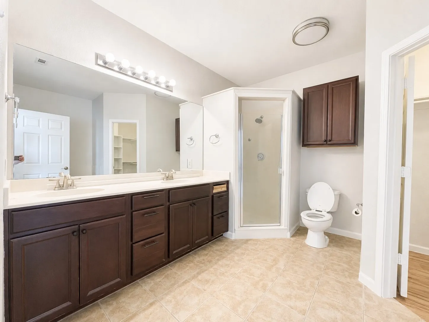 Duplex For Rent in Denton County , 127 Castleridge Drive B, Little Elm, Texas 75068, 3 Bedroom, 3 Bathroom, 2 Garage spaces, 1,630 Sqft, built in 2006, mls#21322141, Real Estate Agent in Little Elm, Homes For Rent in Denton county, Homes For Rent in Little Elm, Realtor in Little Elm Texas, Real Estate Brokerage Independent Realty Texas, Luminita Cordes Realtor