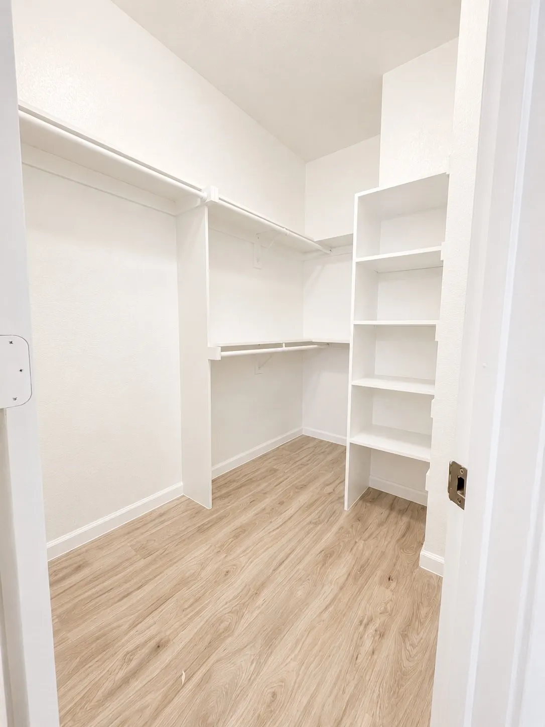 Duplex For Rent in Denton County , 127 Castleridge Drive B, Little Elm, Texas 75068, 3 Bedroom, 3 Bathroom, 2 Garage spaces, 1,630 Sqft, built in 2006, mls#21322141, Real Estate Agent in Little Elm, Homes For Rent in Denton county, Homes For Rent in Little Elm, Realtor in Little Elm Texas, Real Estate Brokerage Independent Realty Texas, Luminita Cordes Realtor