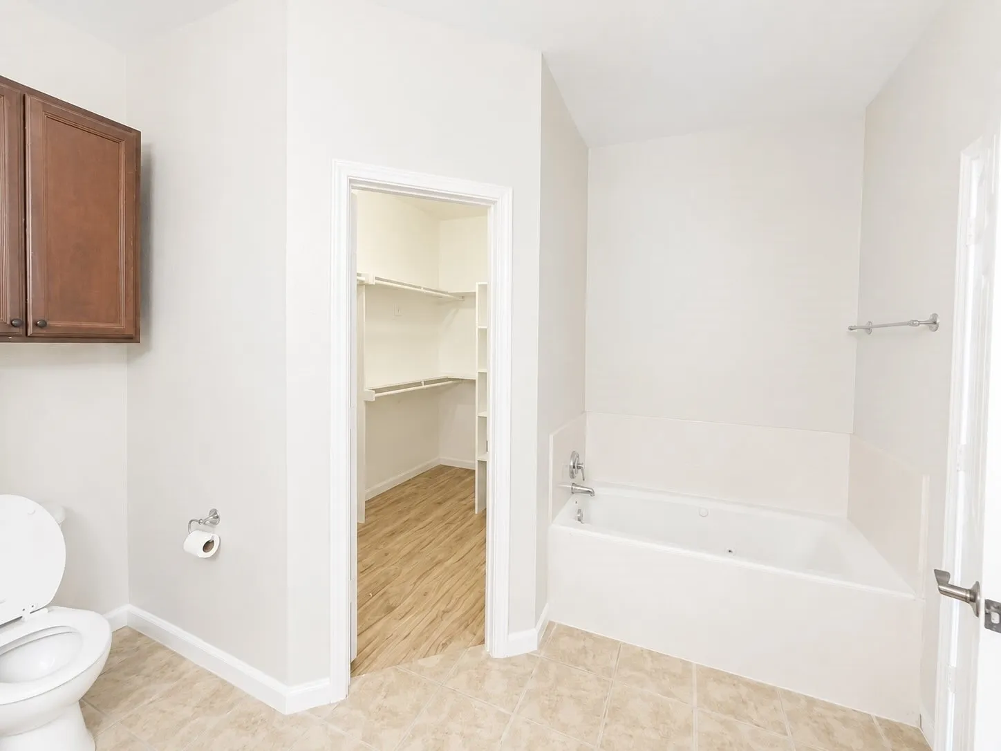 Duplex For Rent in Denton County , 127 Castleridge Drive B, Little Elm, Texas 75068, 3 Bedroom, 3 Bathroom, 2 Garage spaces, 1,630 Sqft, built in 2006, mls#21322141, Real Estate Agent in Little Elm, Homes For Rent in Denton county, Homes For Rent in Little Elm, Realtor in Little Elm Texas, Real Estate Brokerage Independent Realty Texas, Luminita Cordes Realtor