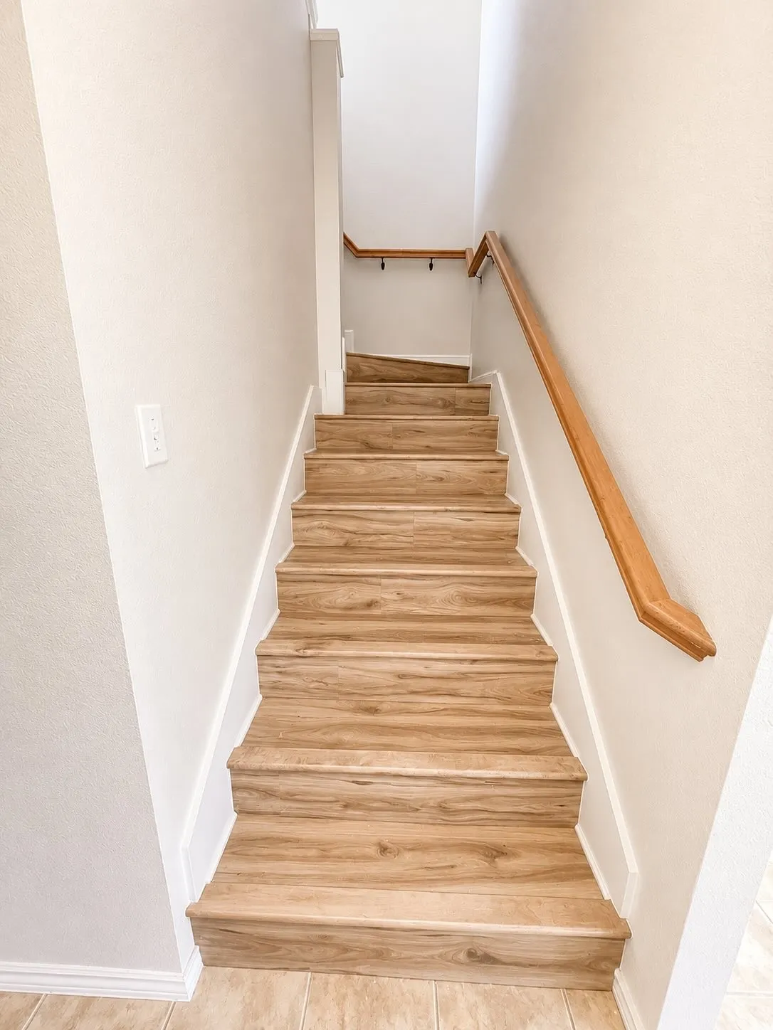 Duplex For Rent in Denton County , 127 Castleridge Drive B, Little Elm, Texas 75068, 3 Bedroom, 3 Bathroom, 2 Garage spaces, 1,630 Sqft, built in 2006, mls#21322141, Real Estate Agent in Little Elm, Homes For Rent in Denton county, Homes For Rent in Little Elm, Realtor in Little Elm Texas, Real Estate Brokerage Independent Realty Texas, Luminita Cordes Realtor